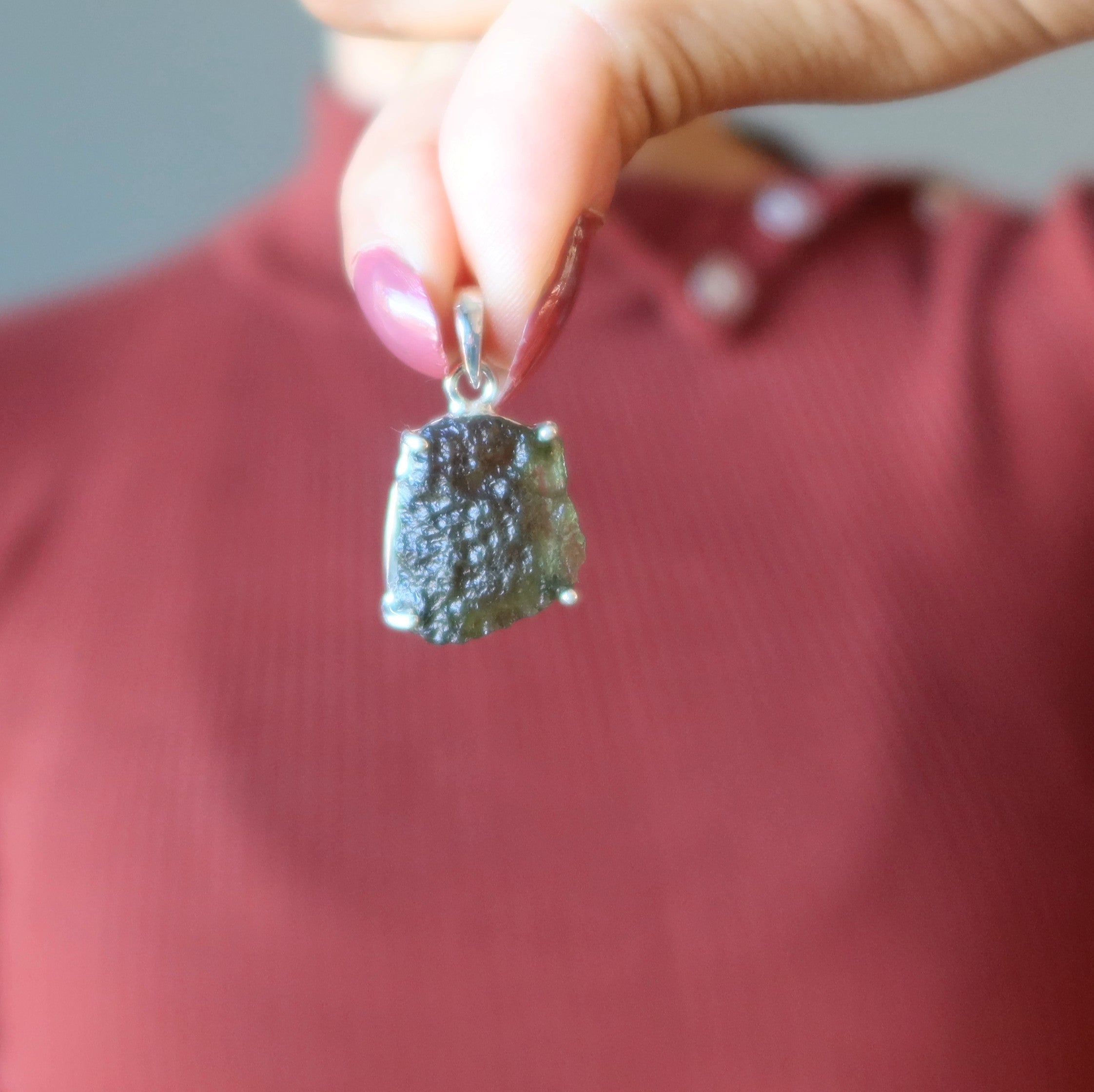 Moldavit Anhänger Mini Monster Manifestation Sterling