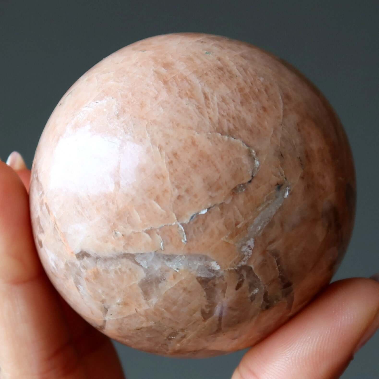 Sphère de Pierre de Lune Pêche - Guerrier Blessé