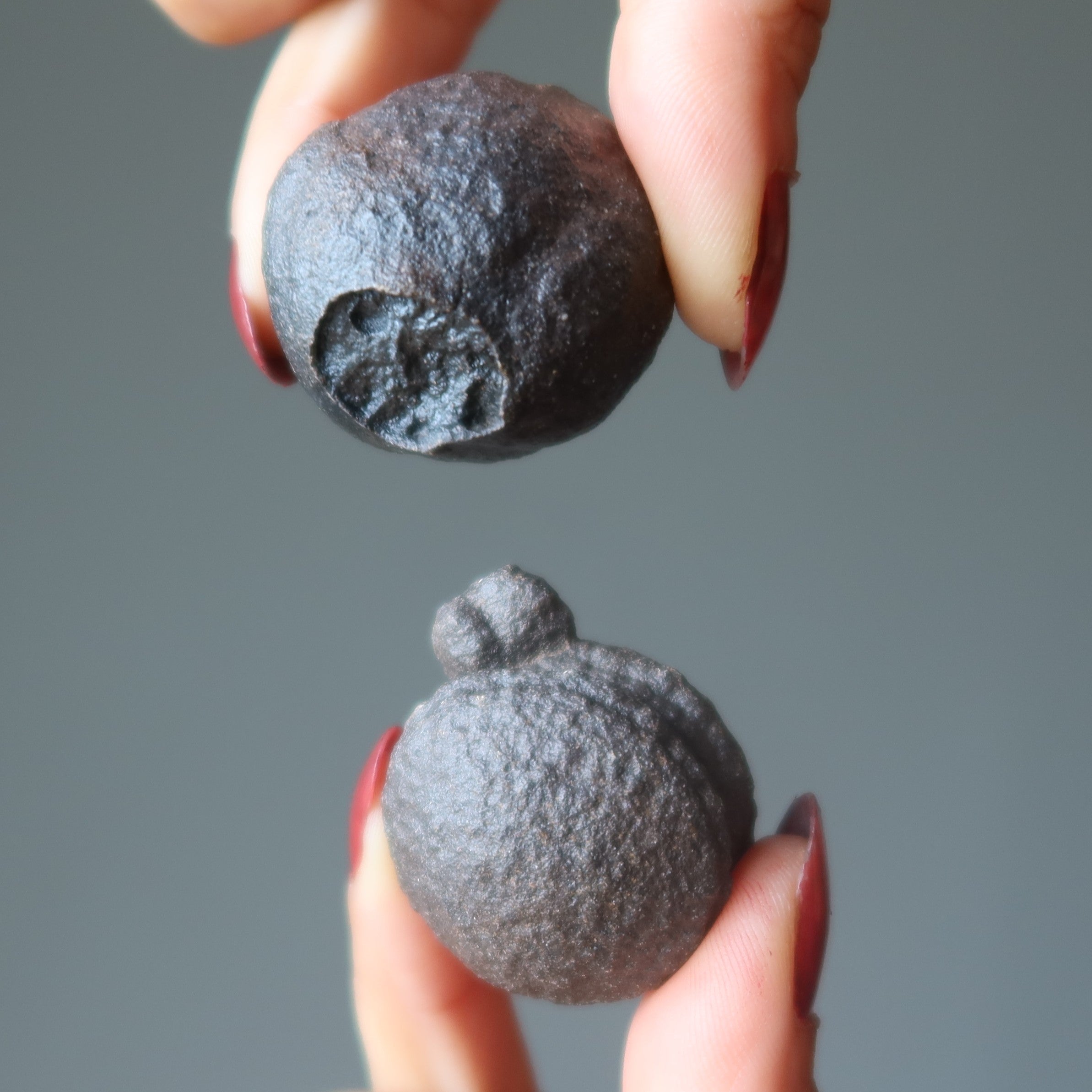 Moqui Marbles Paar abgestimmter Schamanenstein-Kugeln