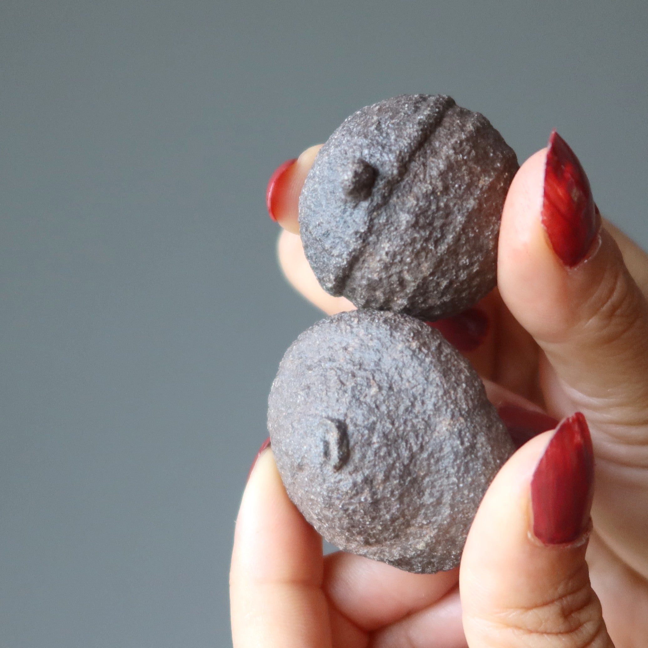 Moqui Marbles Paar abgestimmter Schamanenstein-Kugeln