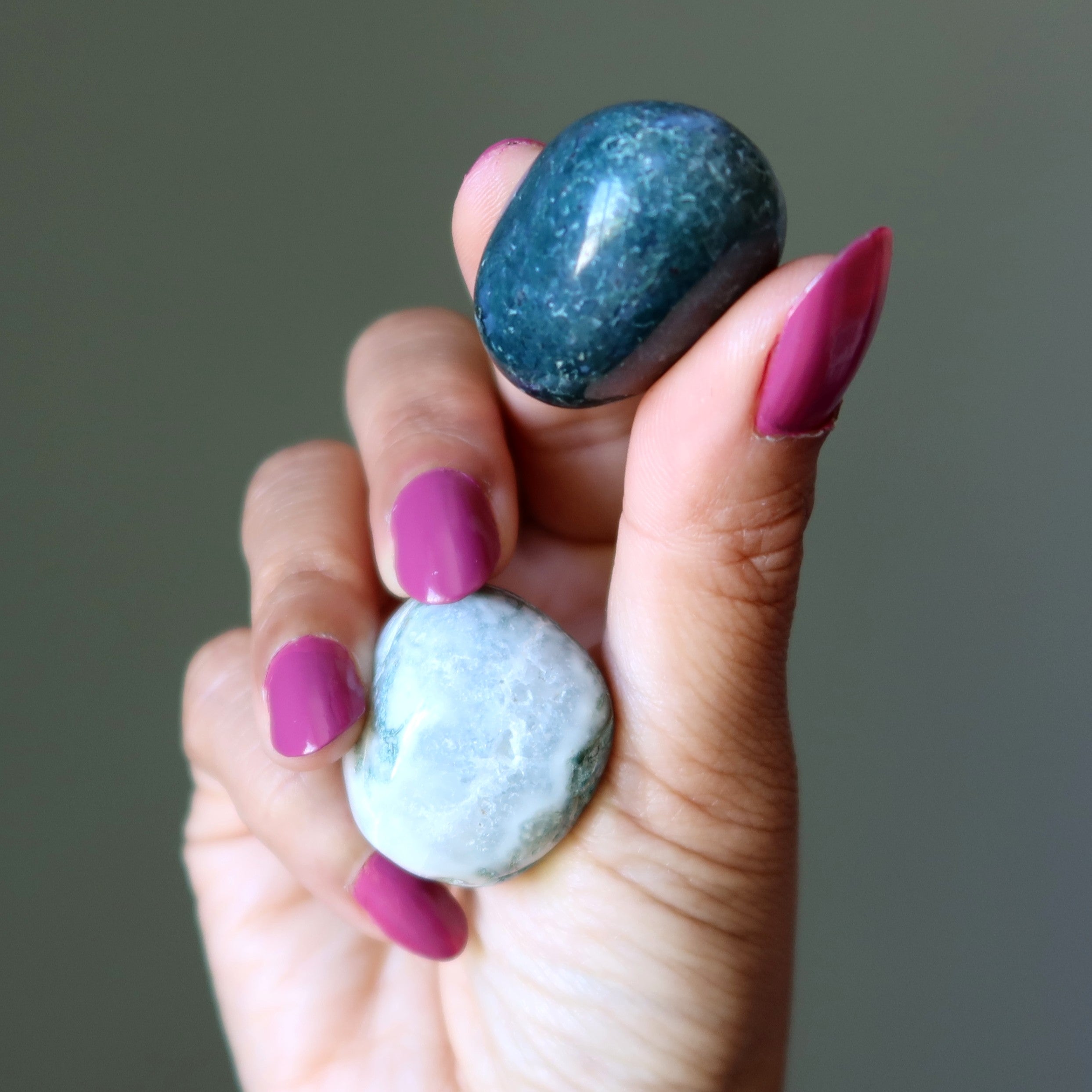 Moss Agate Tumbled Stone I'm a Natural
