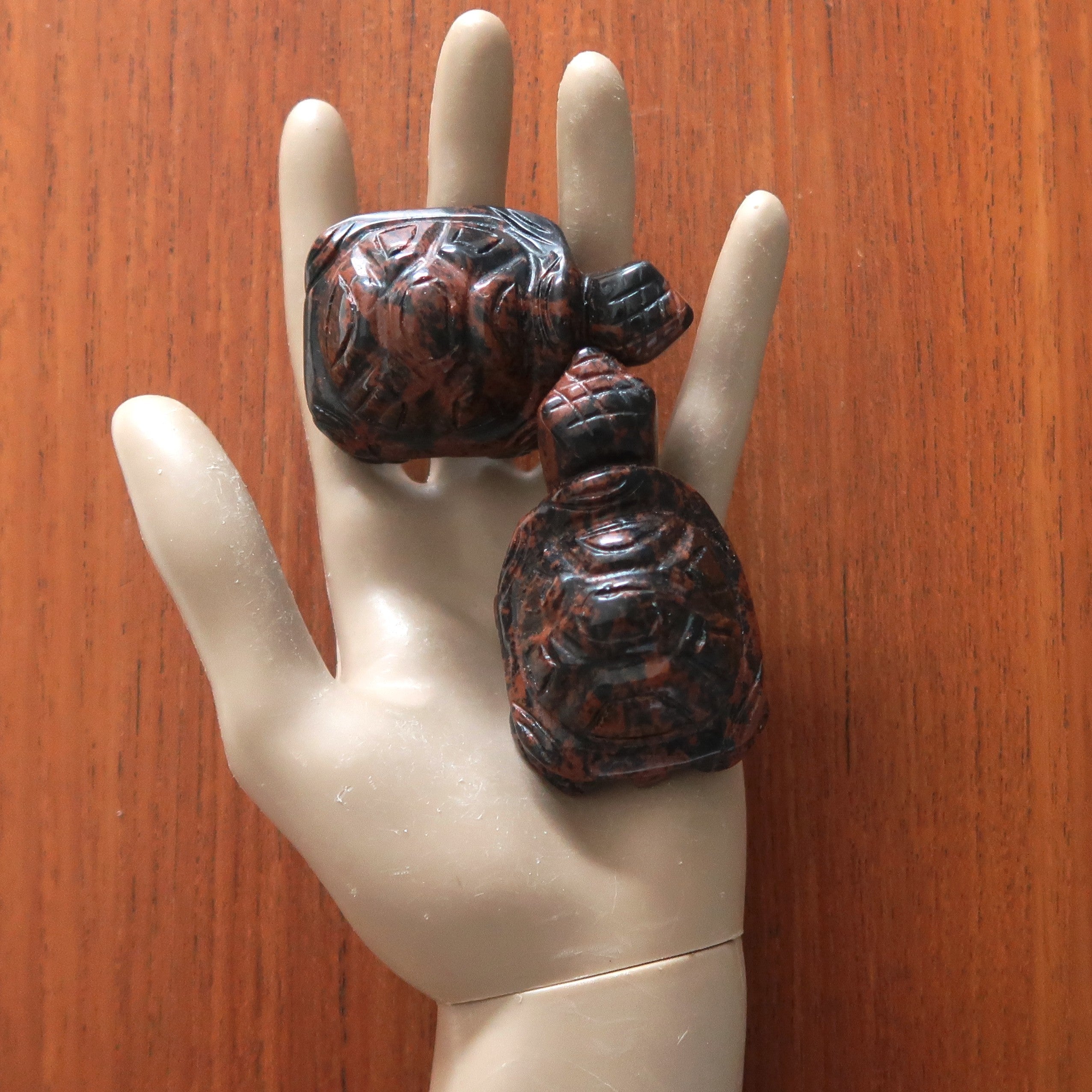 Mahagoni-Obsidian-Schildkröten-Set Langlebigkeits-Schutzstein-Paar