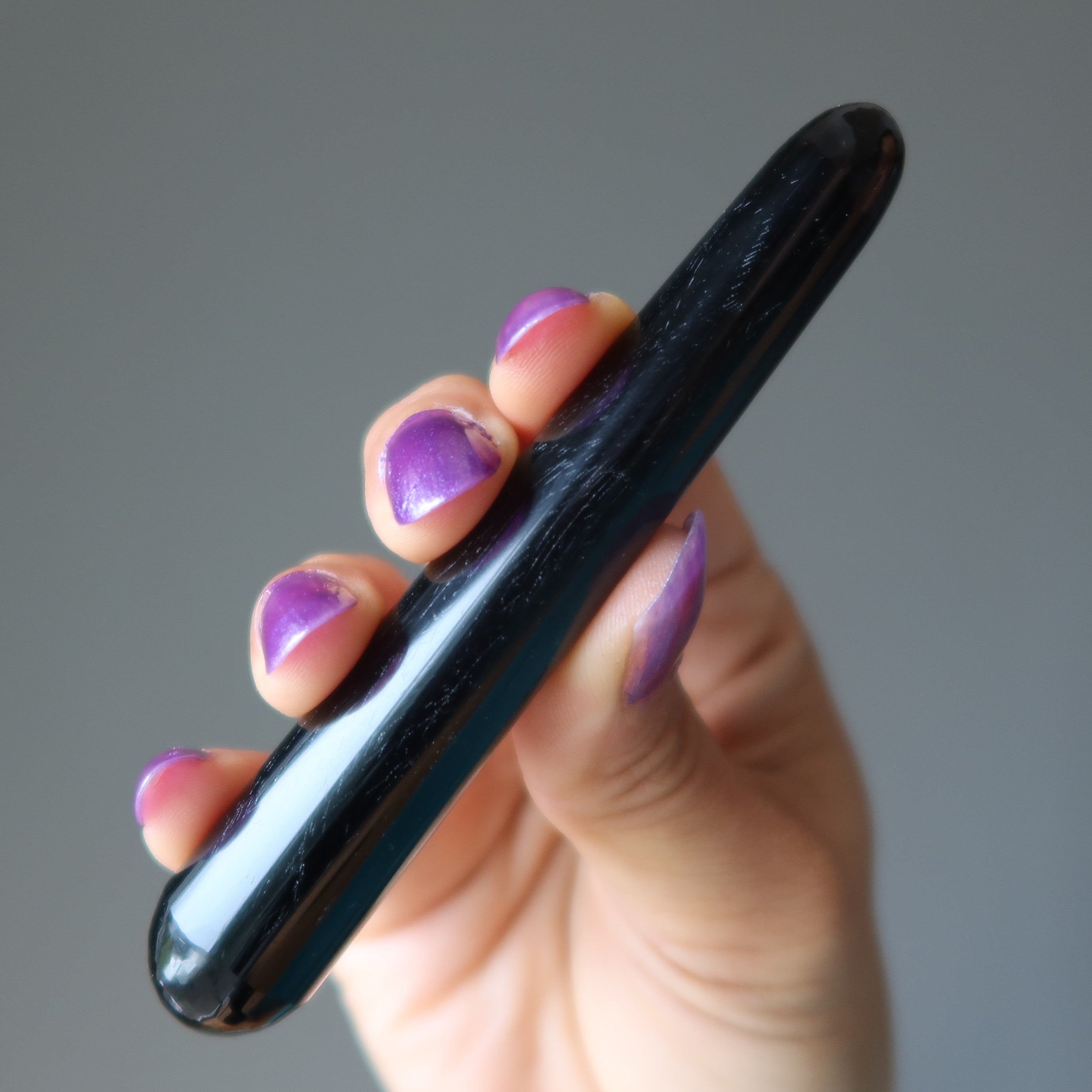 Schwarzer Obsidian Massagestab Schutzstein