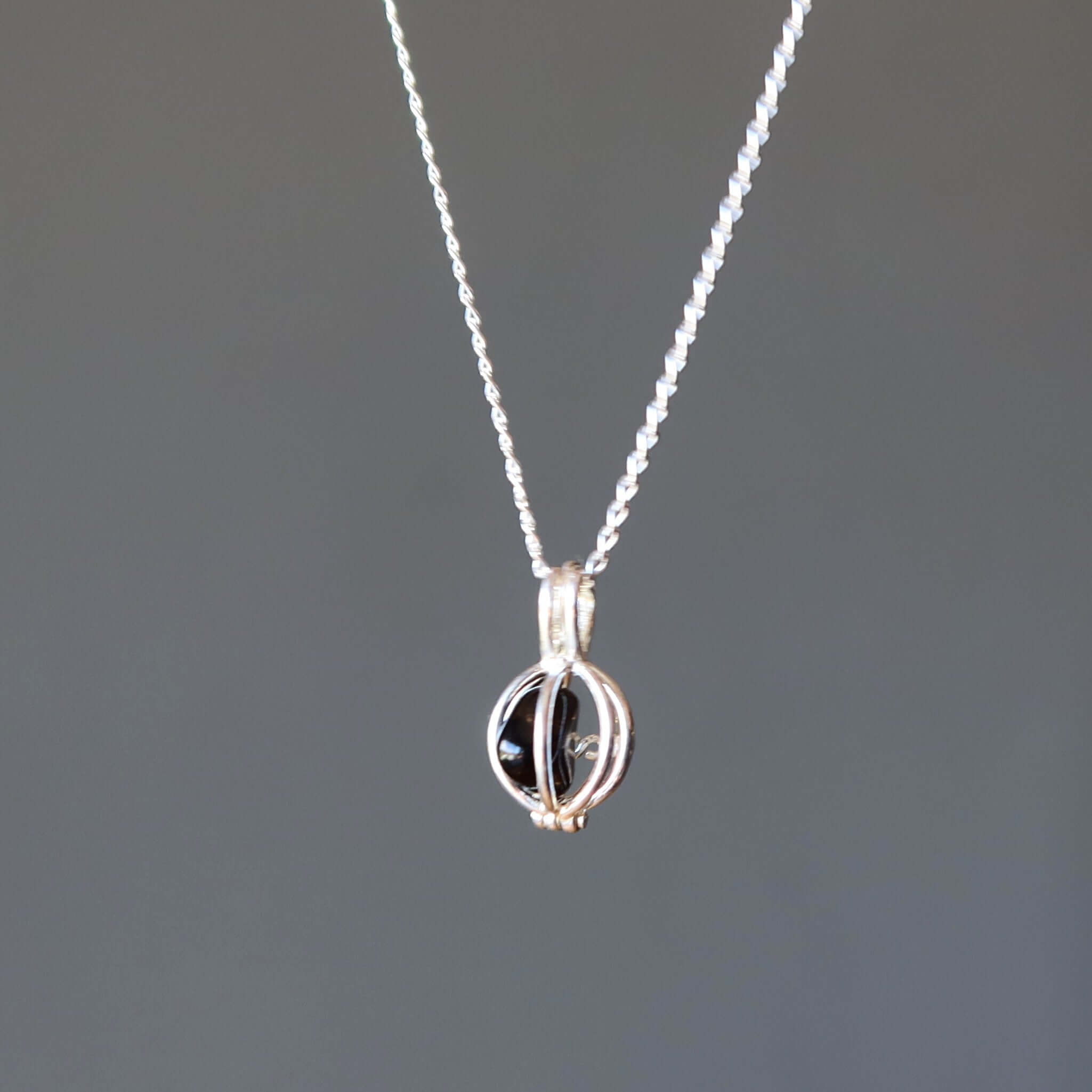 Collier Athéna en argent sterling et obsidienne noire