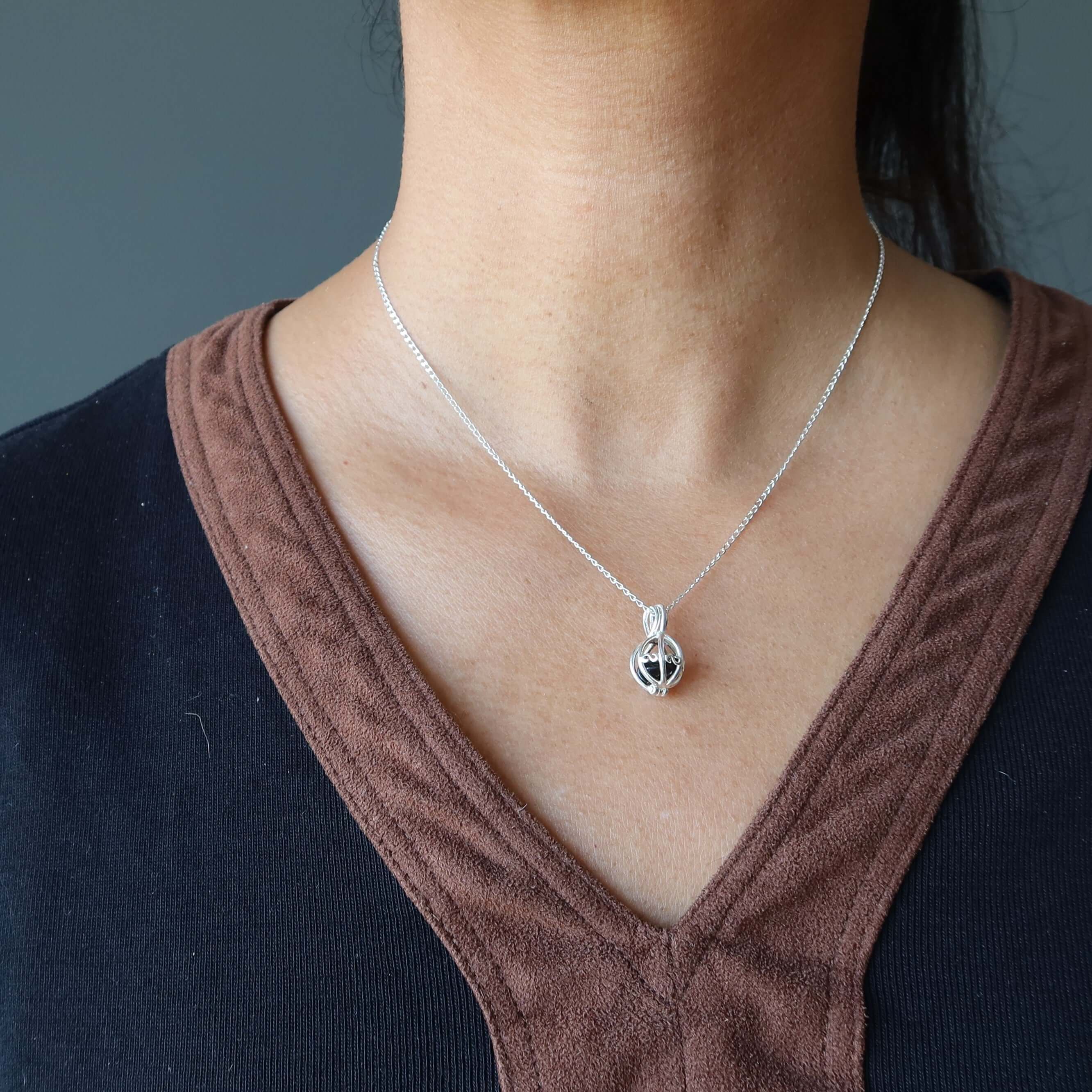 Collier Athéna en argent sterling et obsidienne noire