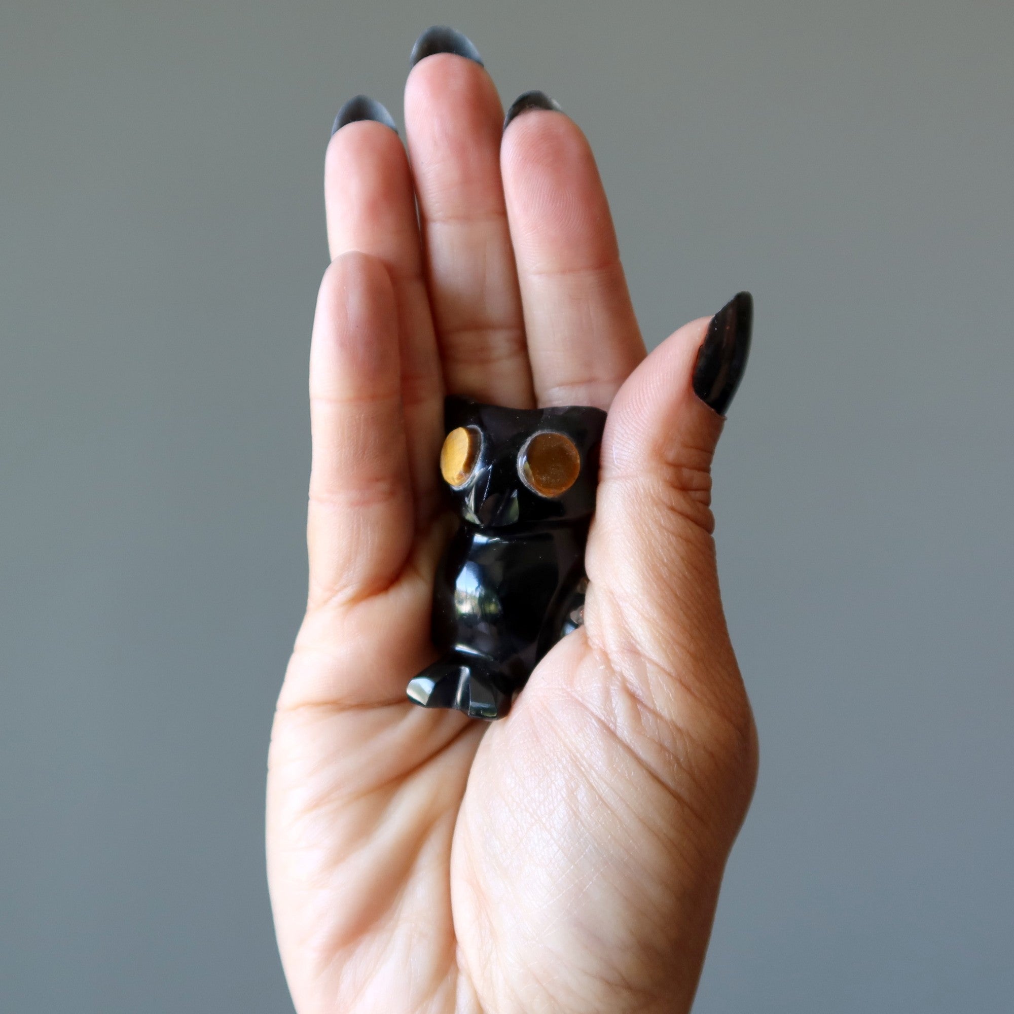 Hibou en obsidienne noire à l'affût Œil de tigre