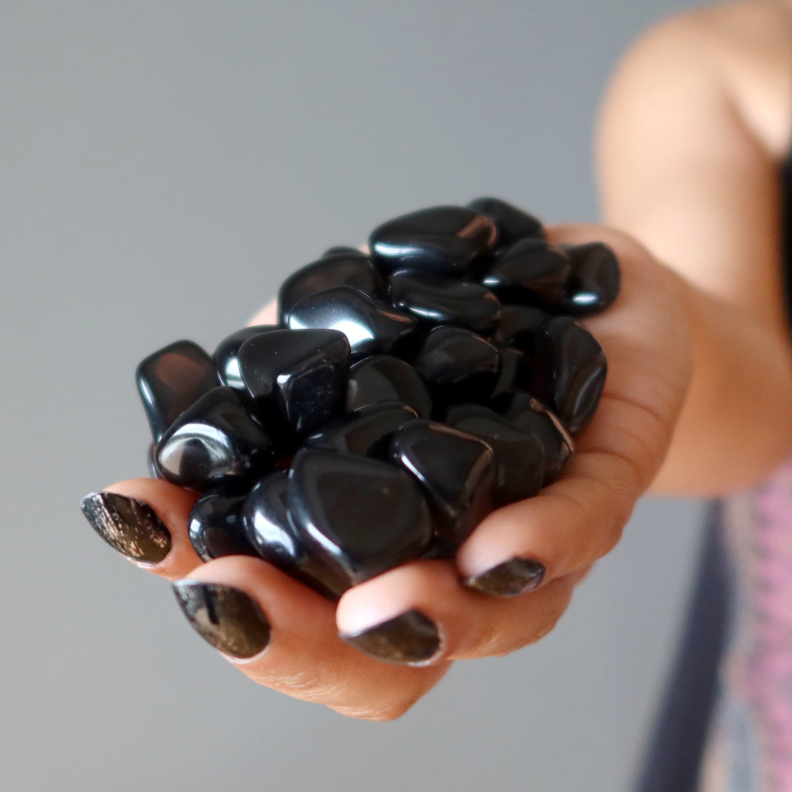 Lot de 7 pierres roulées Oeil Céleste (Obsidienne Noire) porte-bonheur