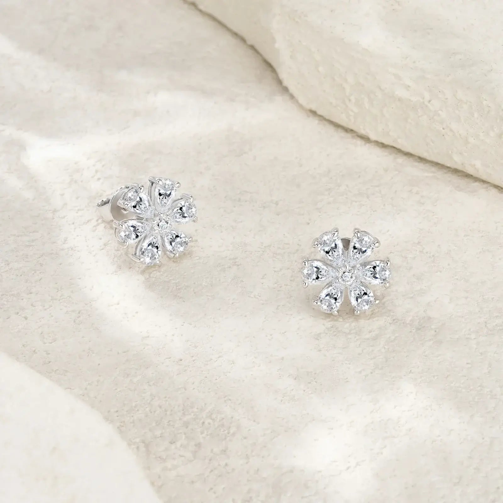 Boucles d'oreilles clous grappe poire en moissanite 3x5mm argent S925 plaqué or 18K