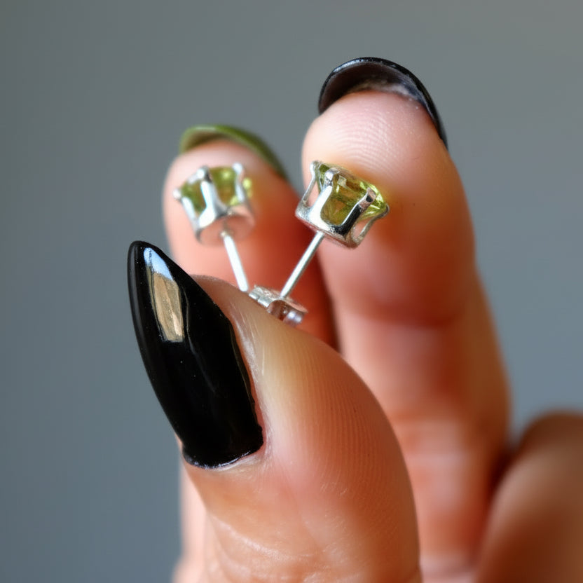 Peridot Ohrringe Funkelnde Grüne Ohrstecker Sterlingsilber