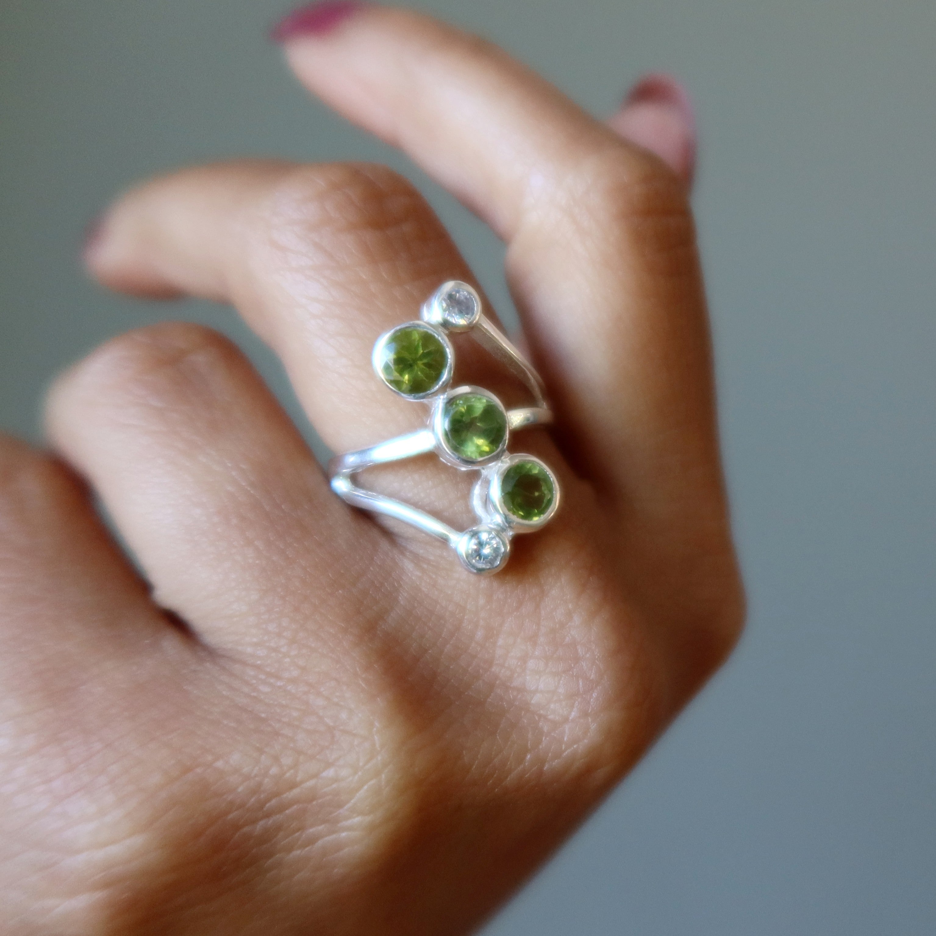 Peridot Ring Baum des Lächelns Sterlingsilber Verstellbar