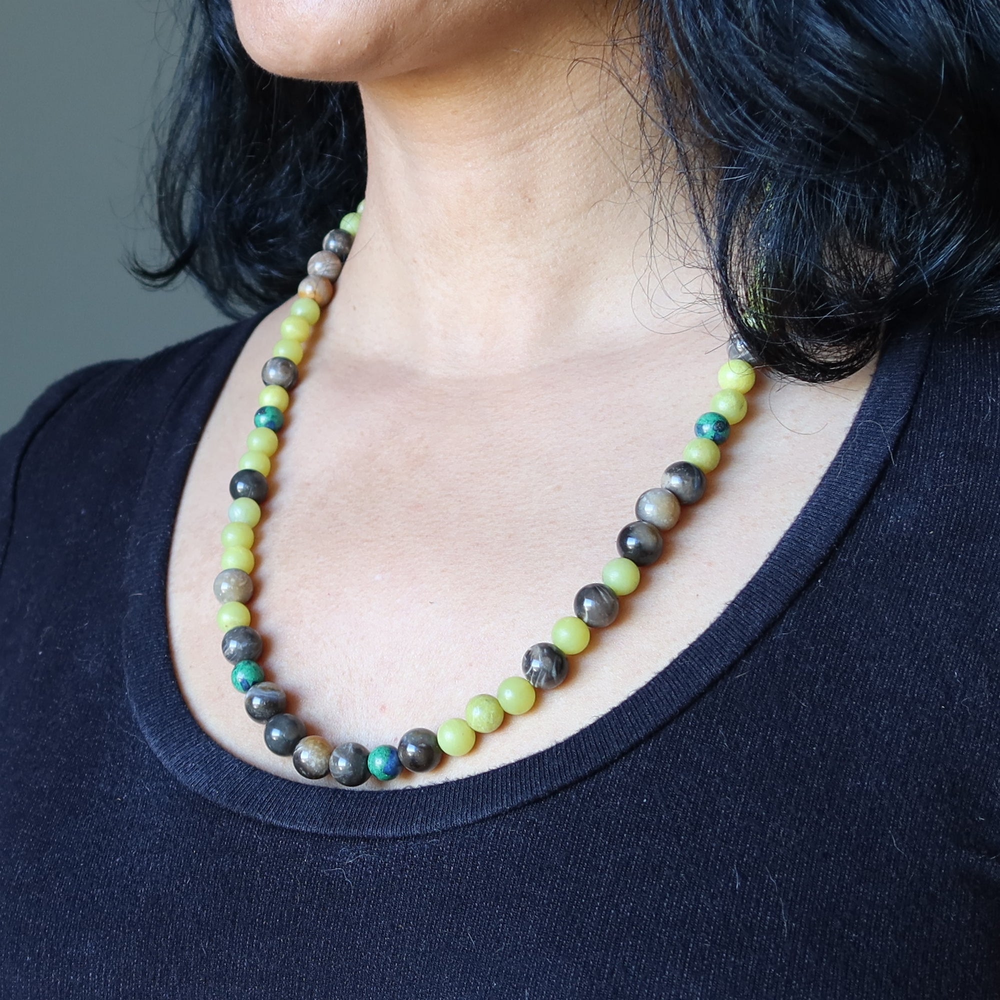 Collier Bois pétrifié Soleil Terre Serpentine Malachite Azurite