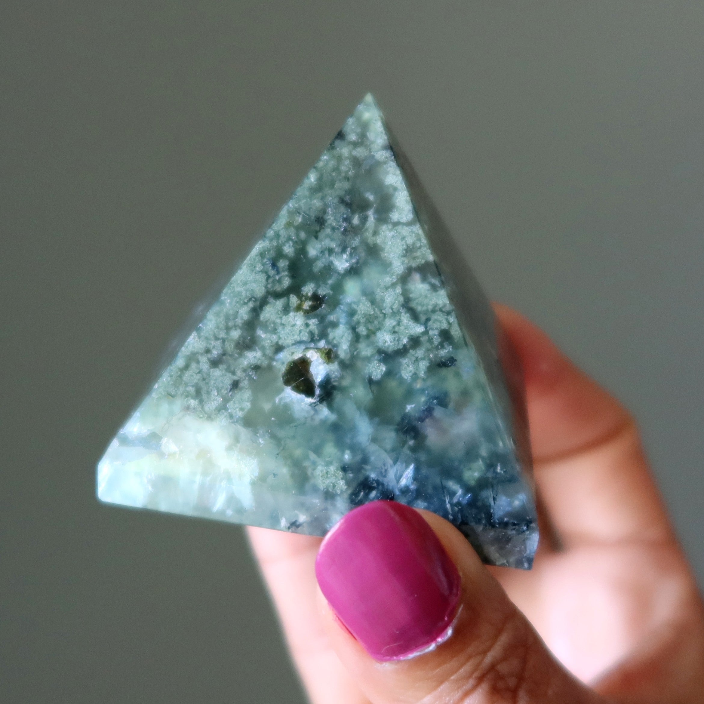 Prähenit-Pyramide Immergrüner Stein der Erleuchtung