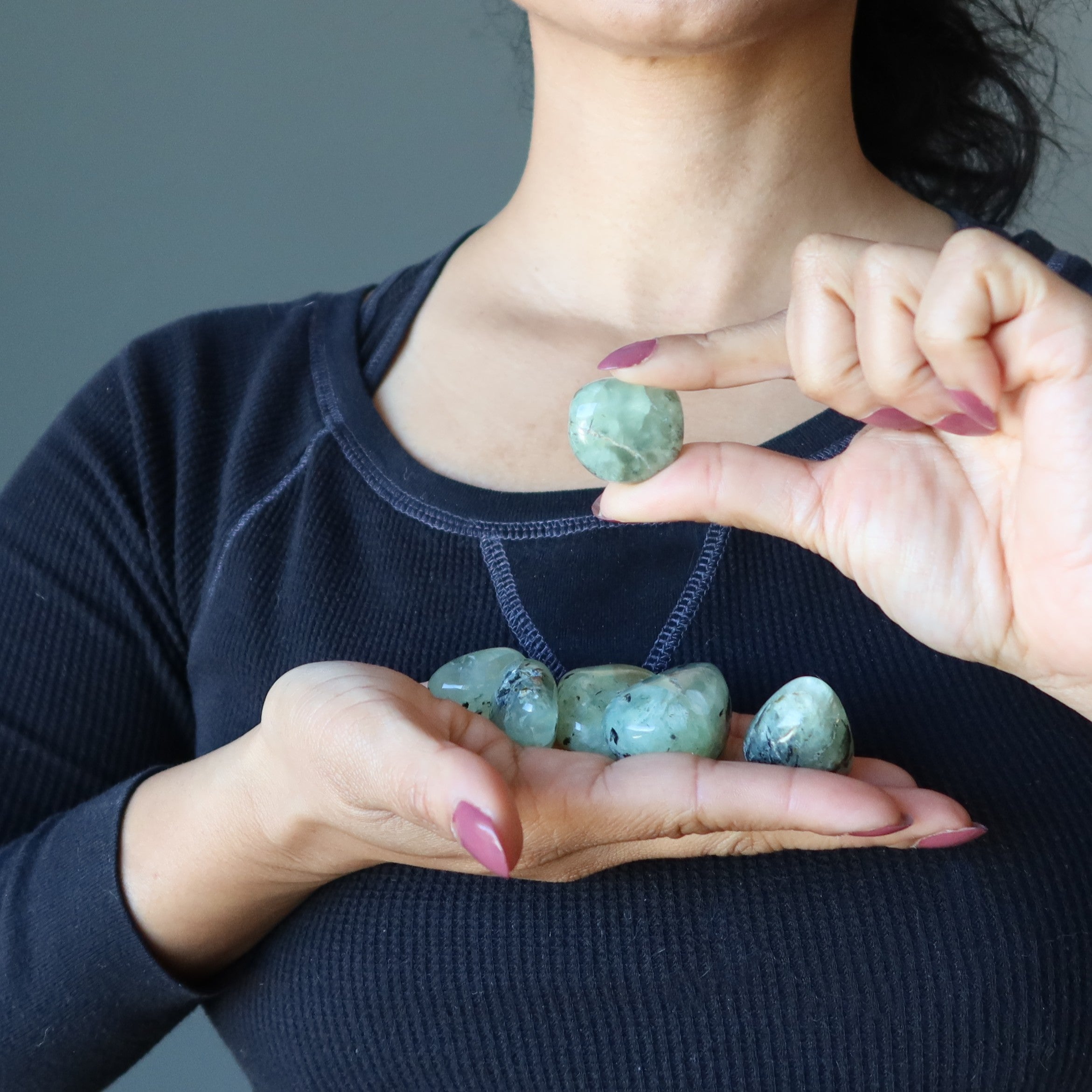 Prehnit Trommelstein Grün Self-Care Kristall