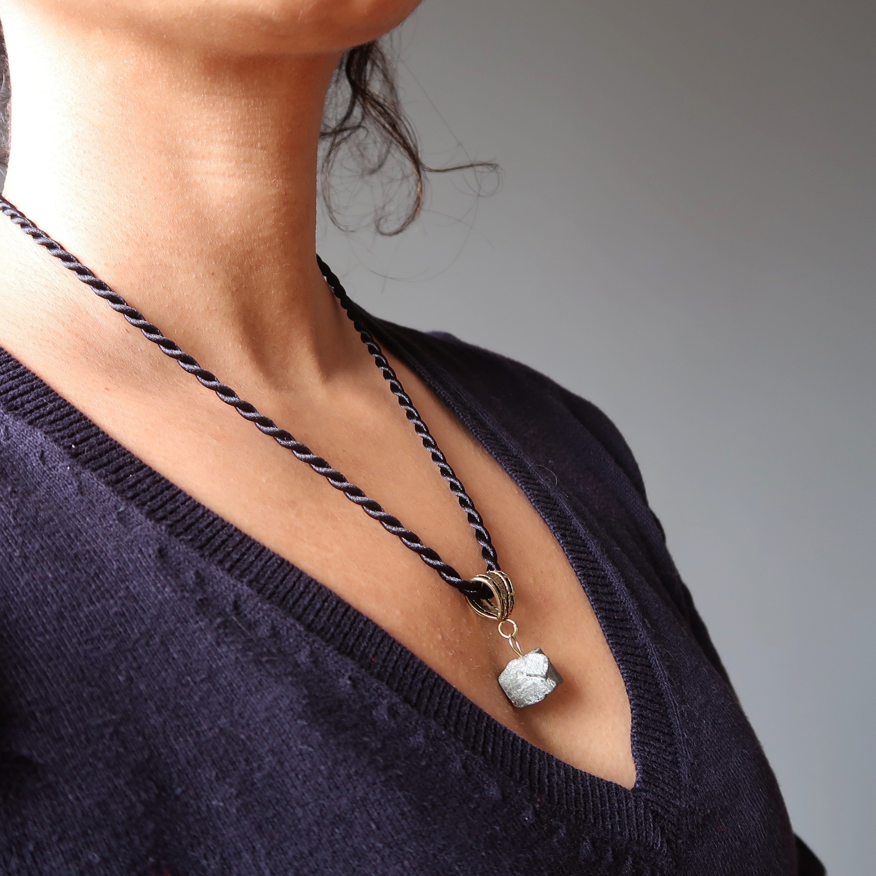 Collier en pyrite brute Protection Pépite d'or brillante