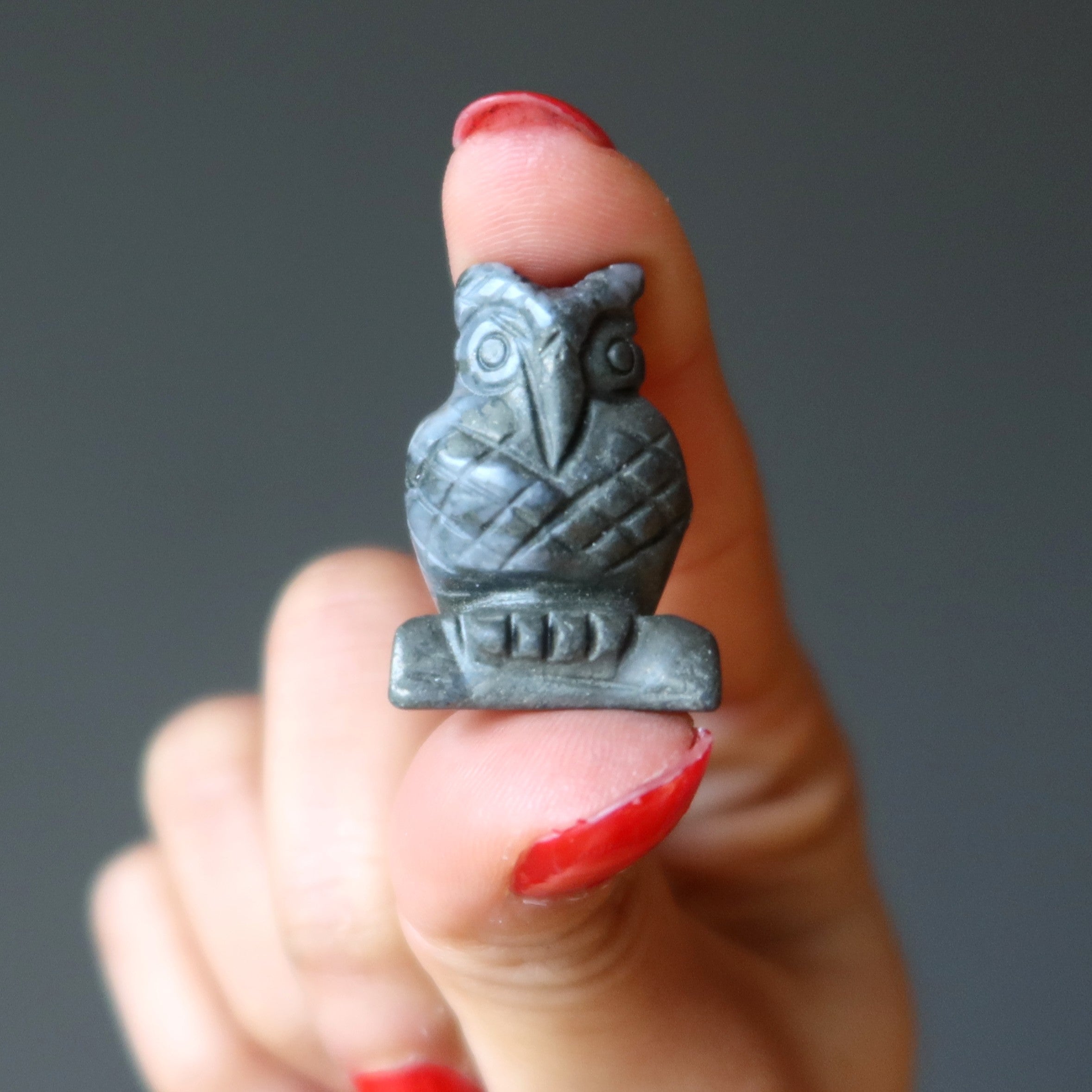 Figurine hibou en pyrite, oiseau de la sagesse en pierre dorée sculptée