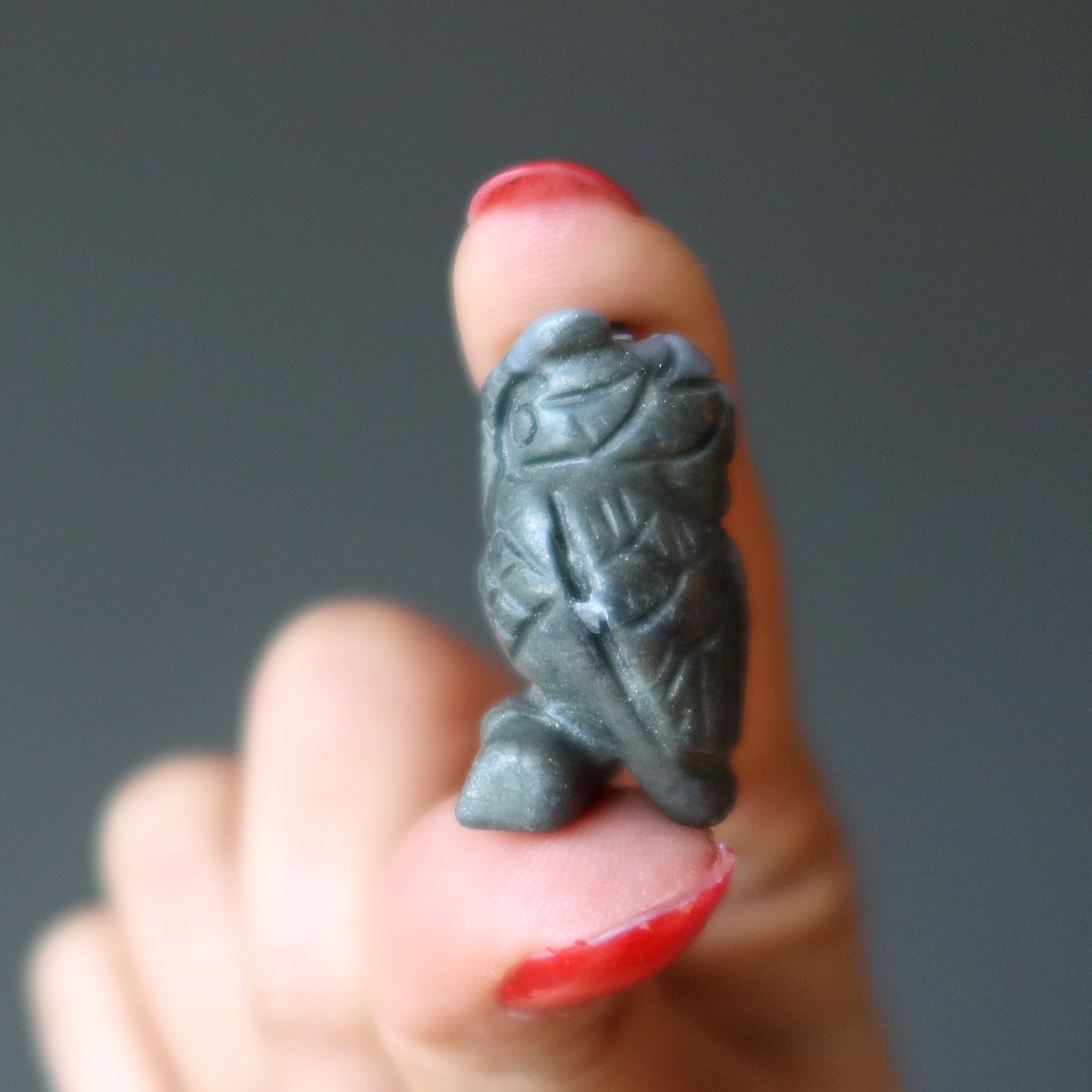 Figurine hibou en pyrite, oiseau de la sagesse en pierre dorée sculptée