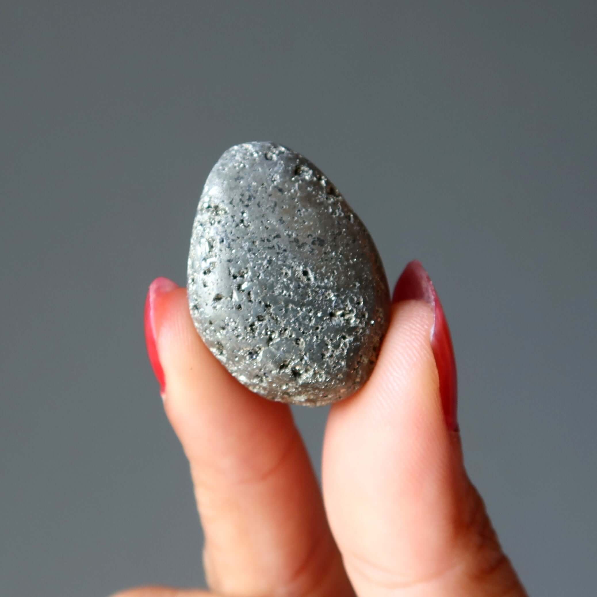 Pierre roulée de pyrite, cristal de prospérité de poche