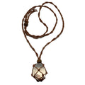 Collier en quartz clair, mon œuf de manifestation dans un nid en macramé