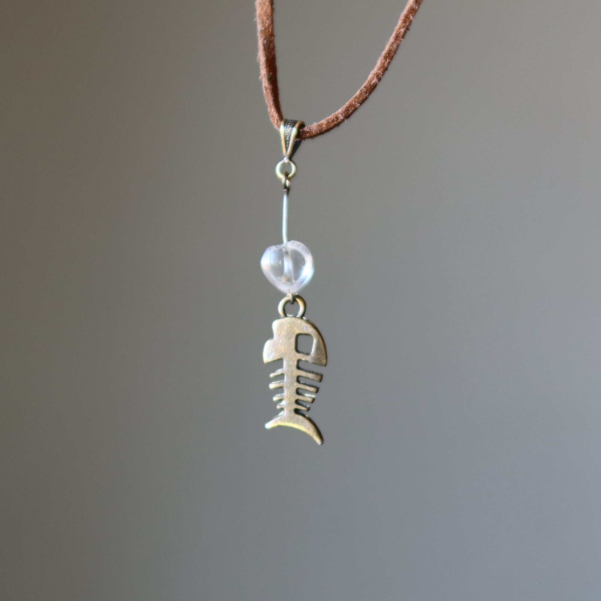 Collier en quartz clair, pendentif cœur en arête de poisson, gemme de créateur