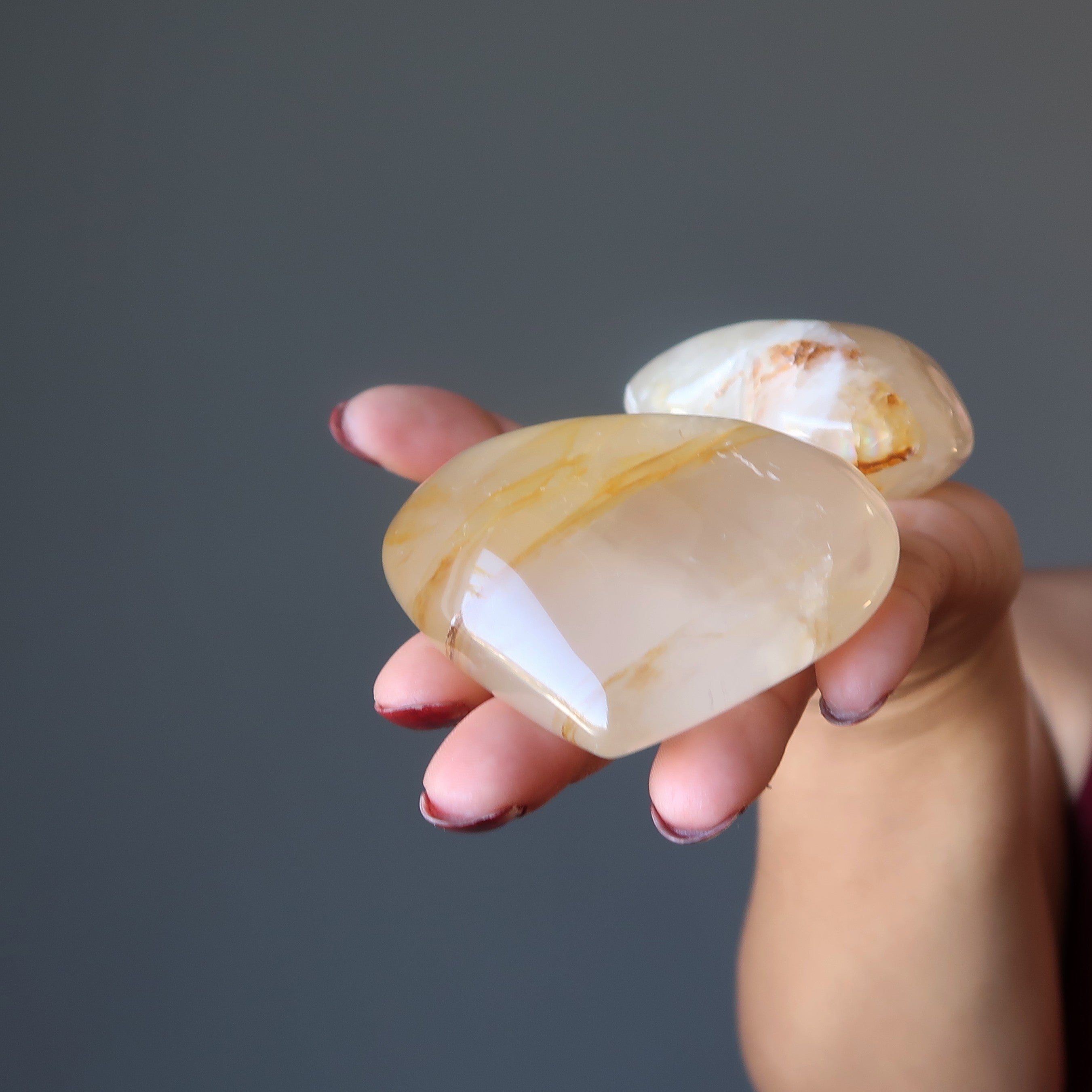 Quartz doré de l'amour, en forme de cœur, pierre de quartz hématoïde jaune