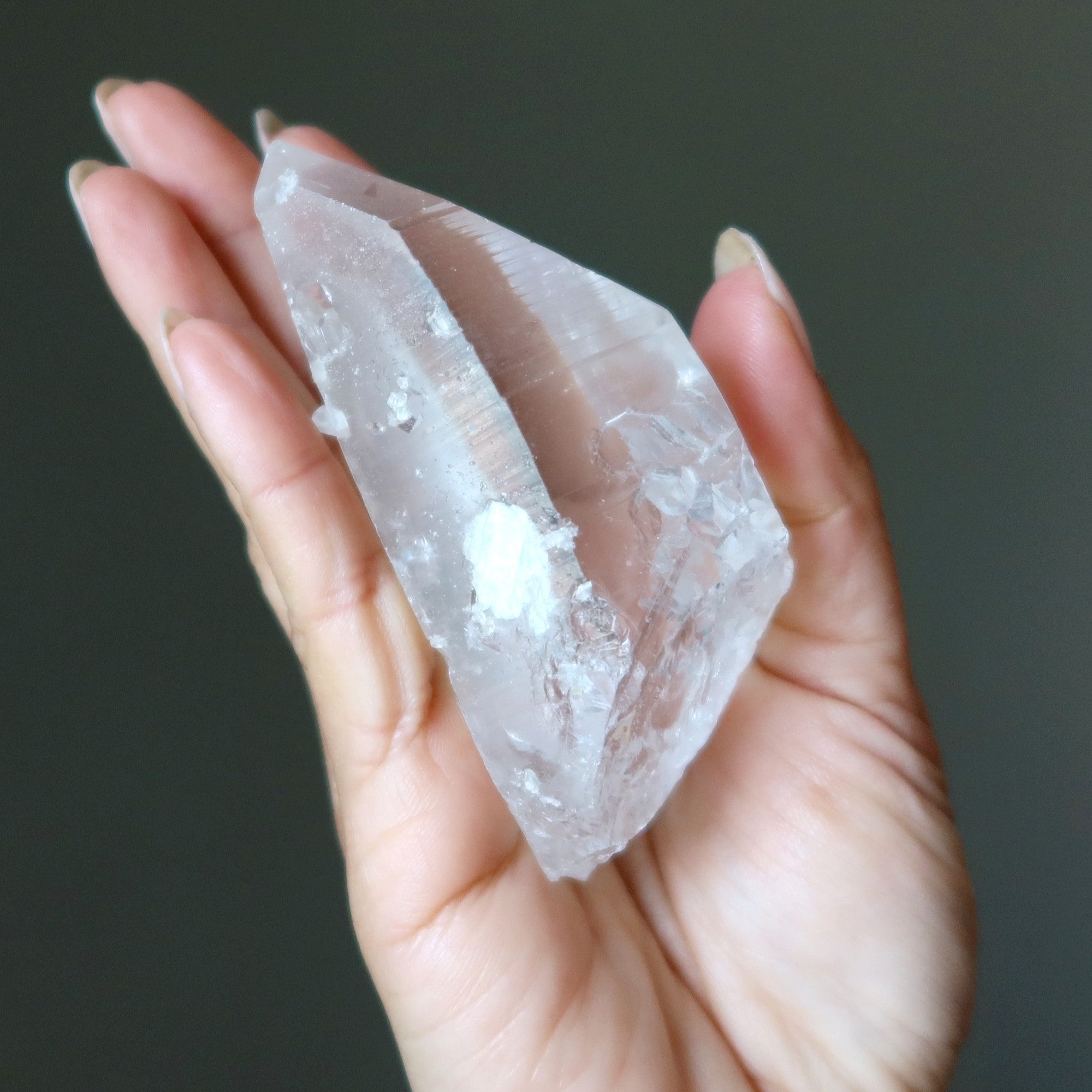 Pointe de cristal brut de quartz Lémurien Baguette Graine Ancienne