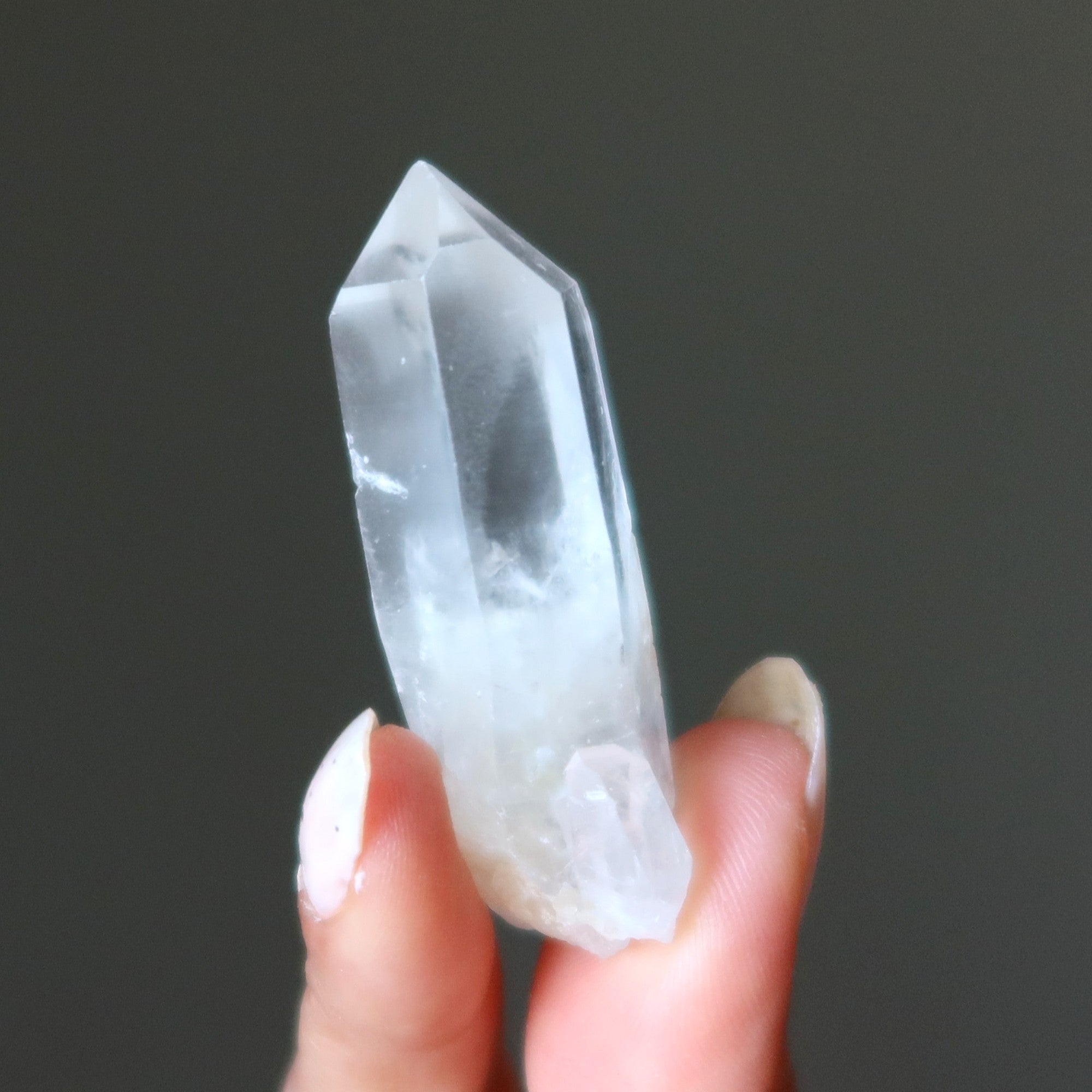 Pointe de cristal brut de quartz Lémurien Baguette Graine Ancienne
