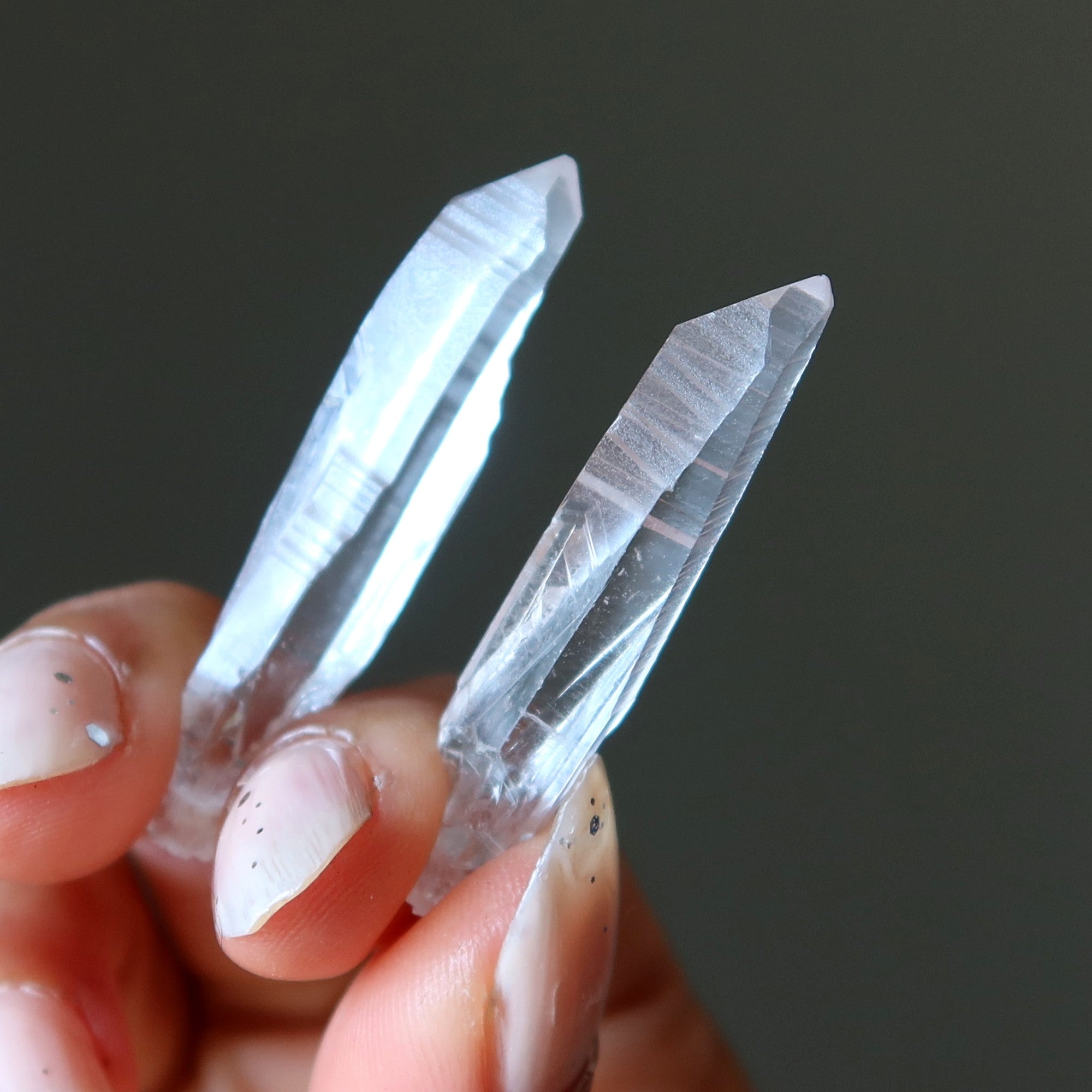 Pointe de cristal brut de quartz Lémurien Baguette Graine Ancienne