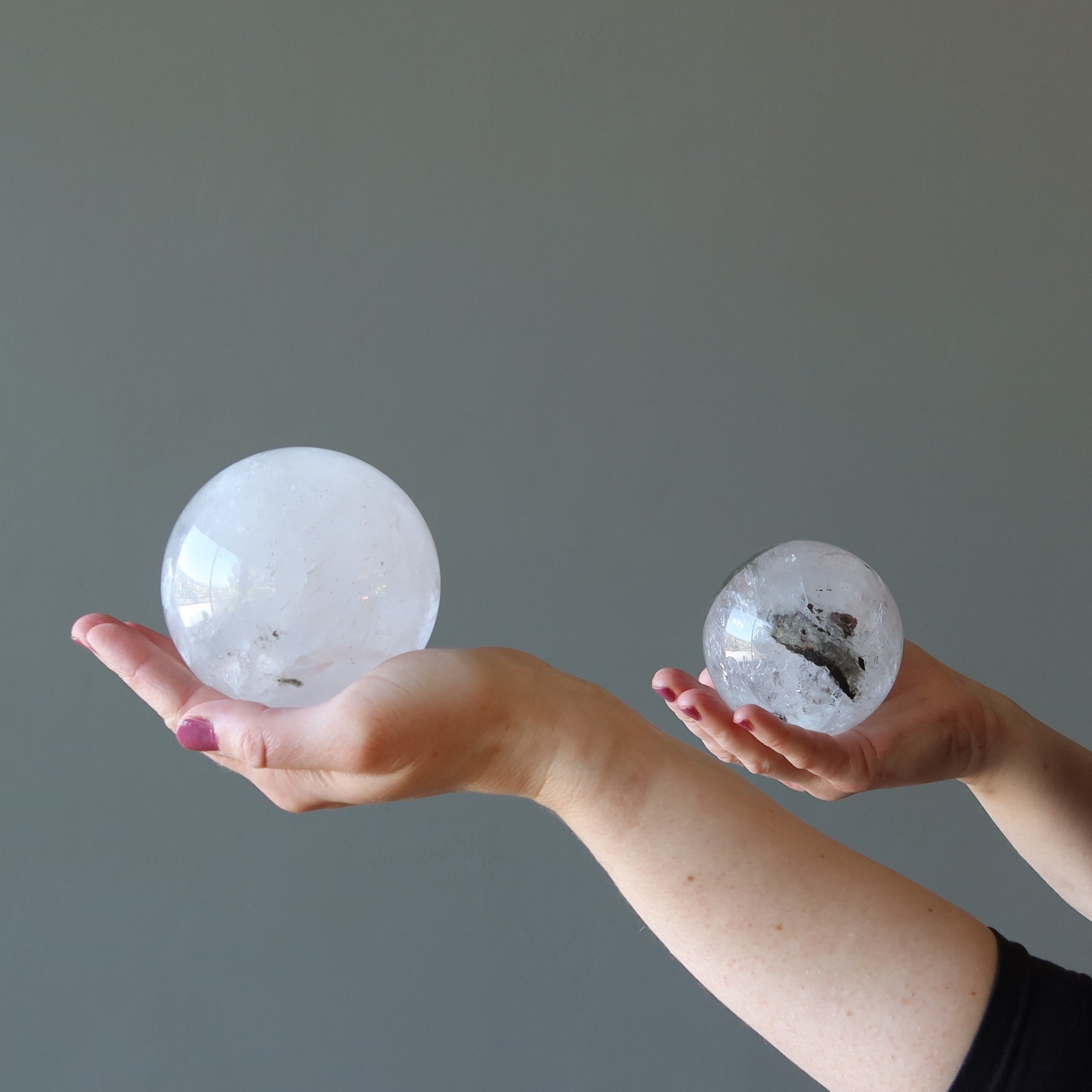 Sphère de quartz fantôme, boule de cristal Esprit de la forêt sage