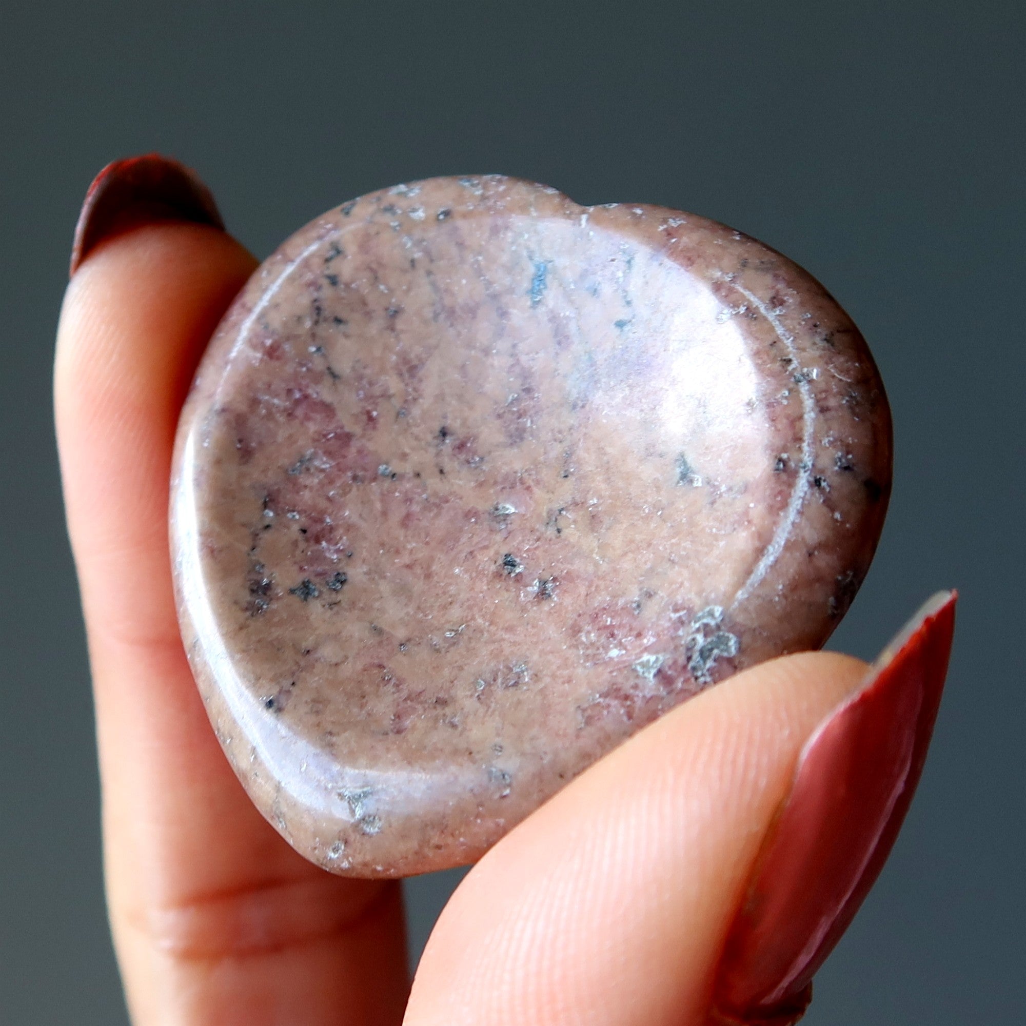 Pierre de poche en rhodonite en forme de cœur, apaisant les soucis