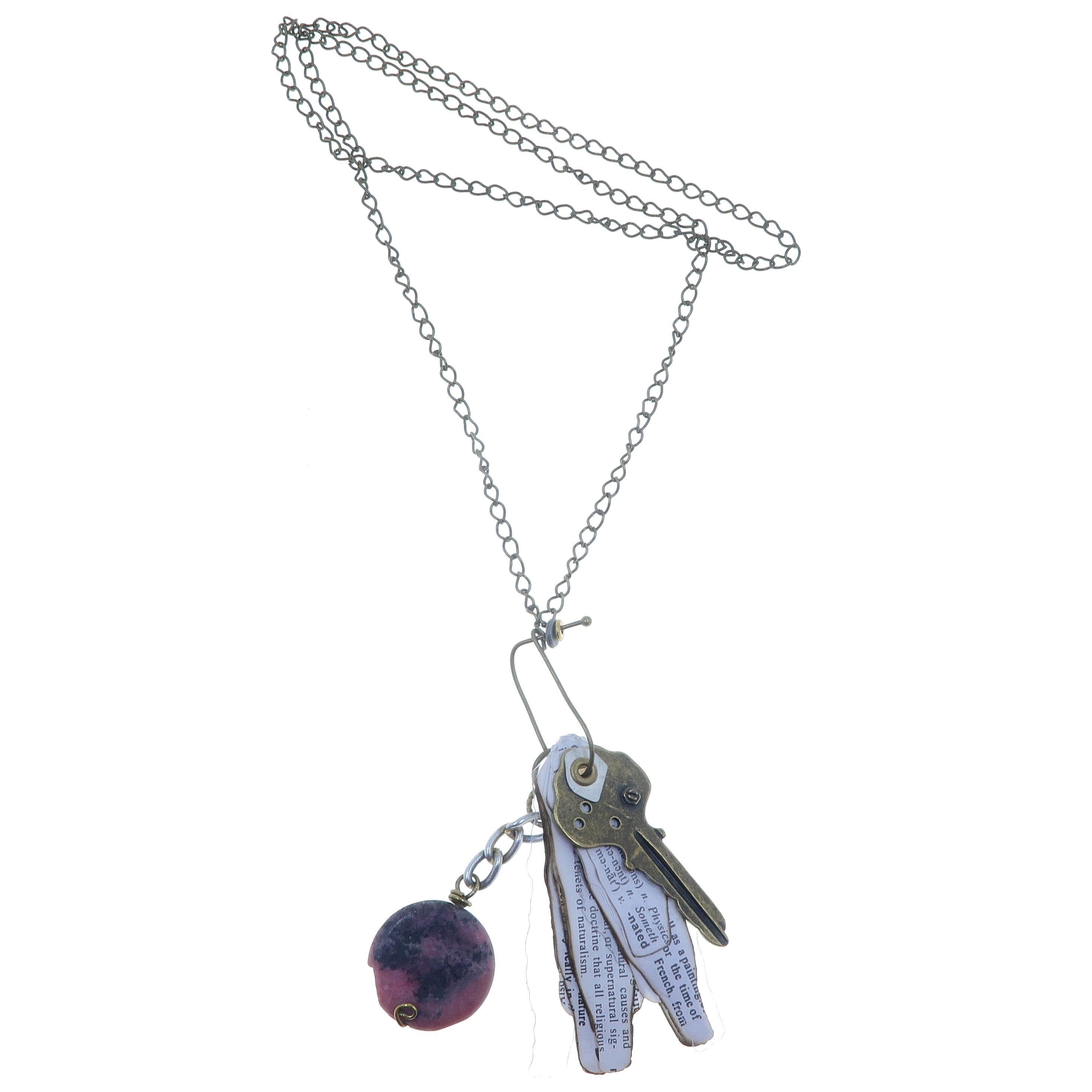 Collier en rhodonite avec clé « Book Lovers » en acier vieilli