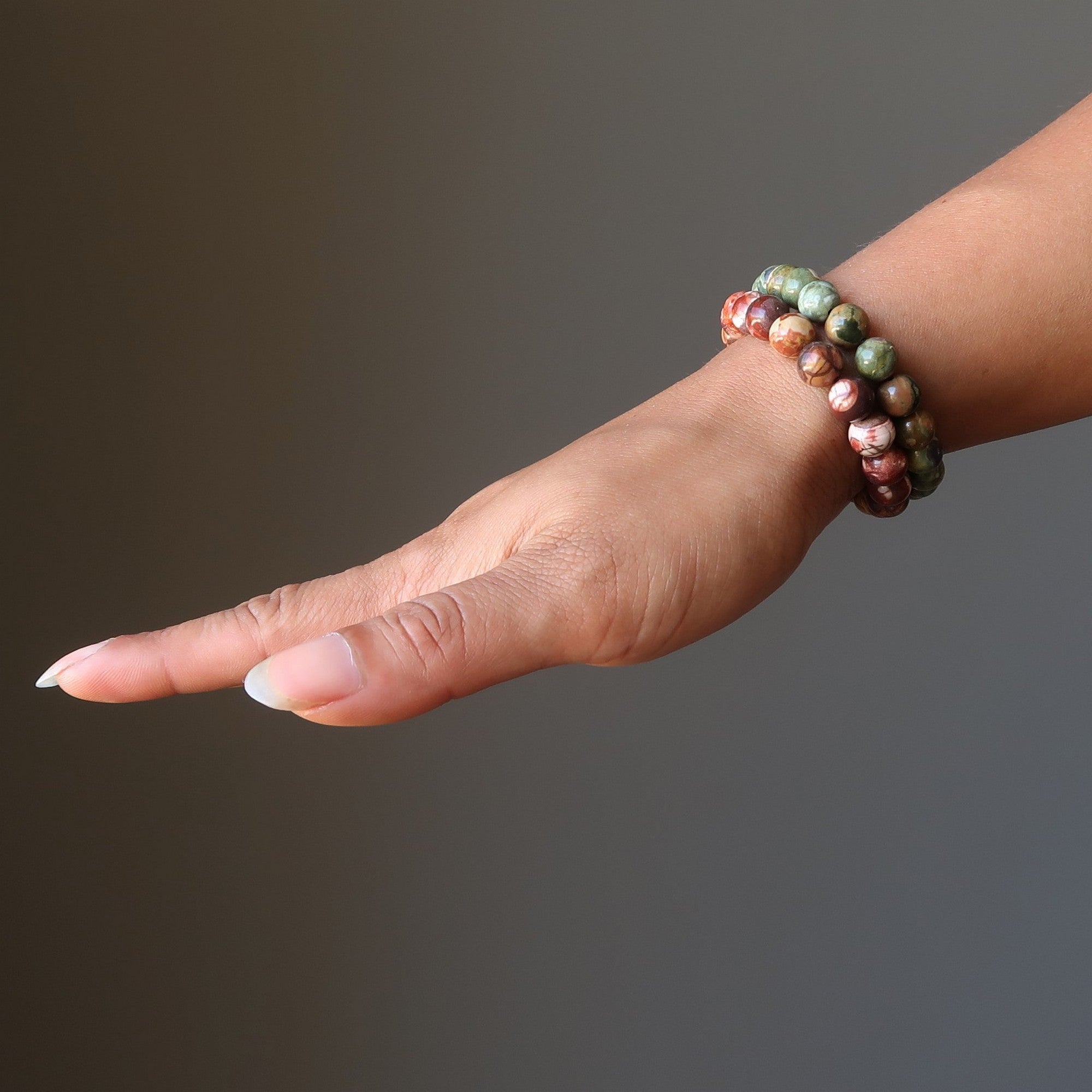 Ensemble de bracelets en rhyolite Œil d'oiseau rouge et Forêt tropicale verte