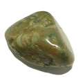 Rhyolith Trommelstein Regenwaldgrün Edelstein