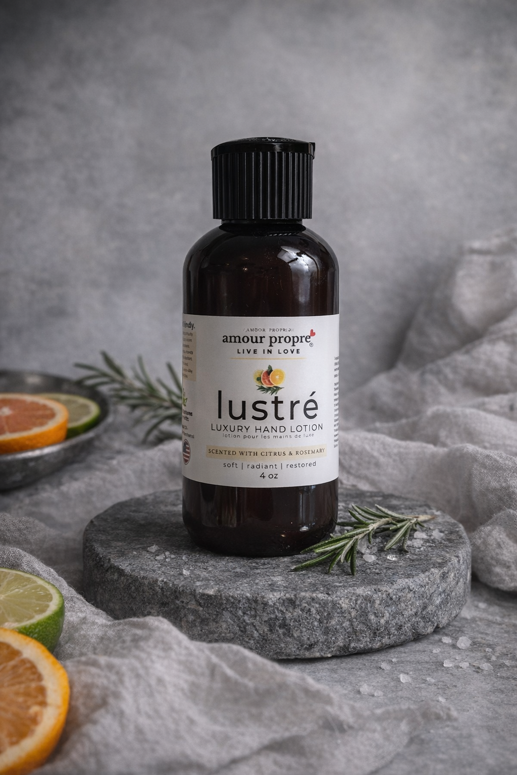 Lustré Luxury Feuchtigkeitsspendende Handlotion - 236ml