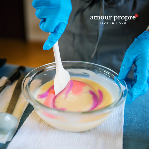 Amour Propre Set zur Seifenherstellung im Kaltrührverfahren | Stellen Sie Ihre eigenen luxuriösen botanischen Seifenstücke her!