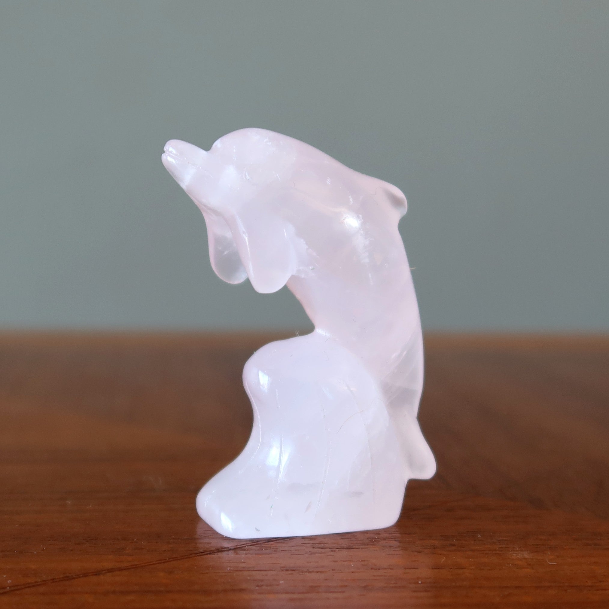 Dauphin en Quartz Rose Ondulations Pierre Romantique Rose