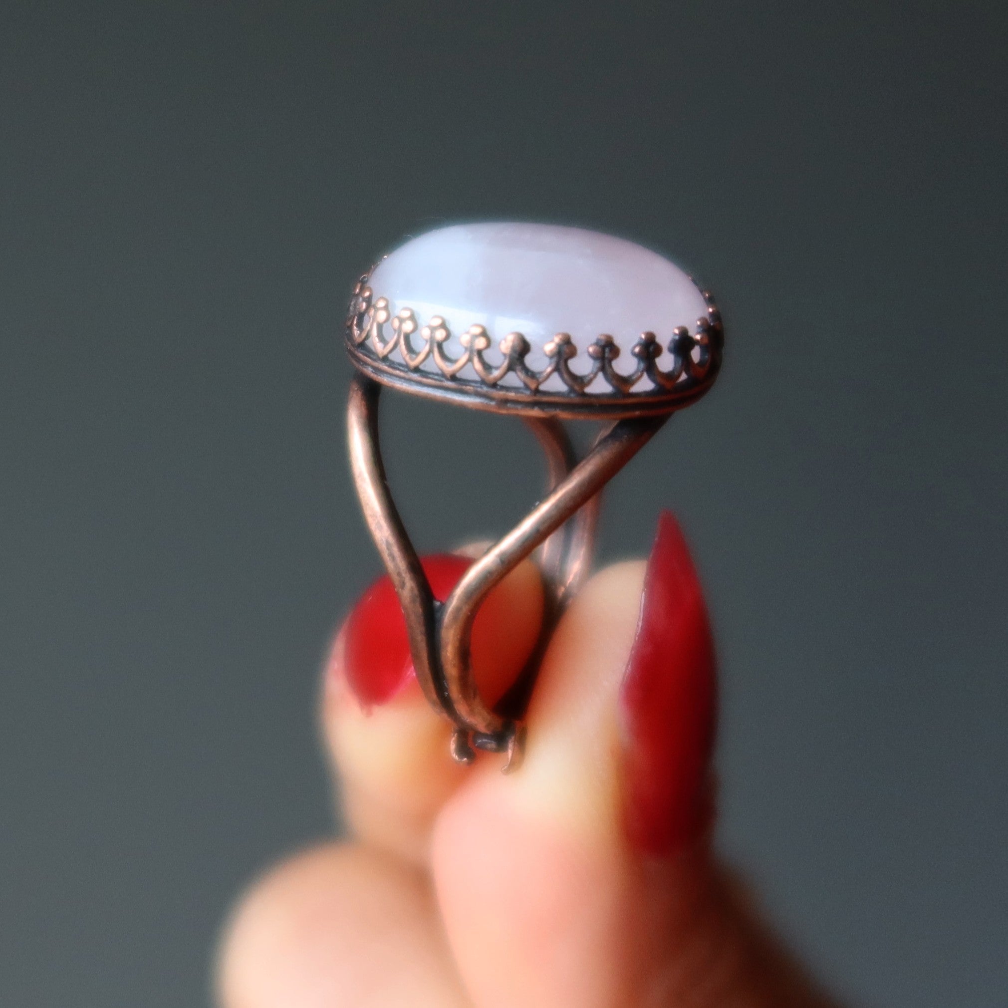 Rosenquarz Ring Zeitloses Antik-Kupfer Verstellbar