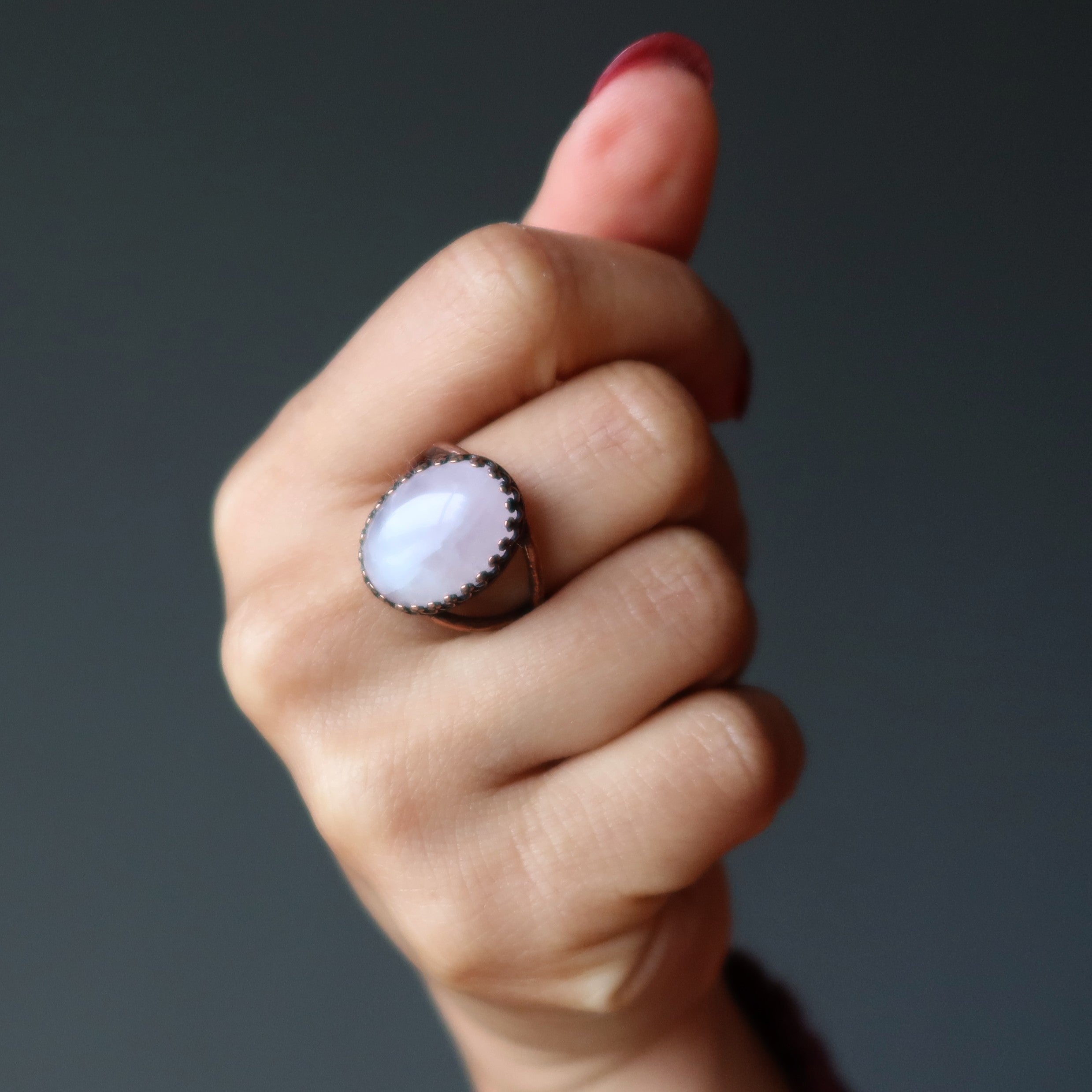 Rosenquarz Ring Zeitloses Antik-Kupfer Verstellbar