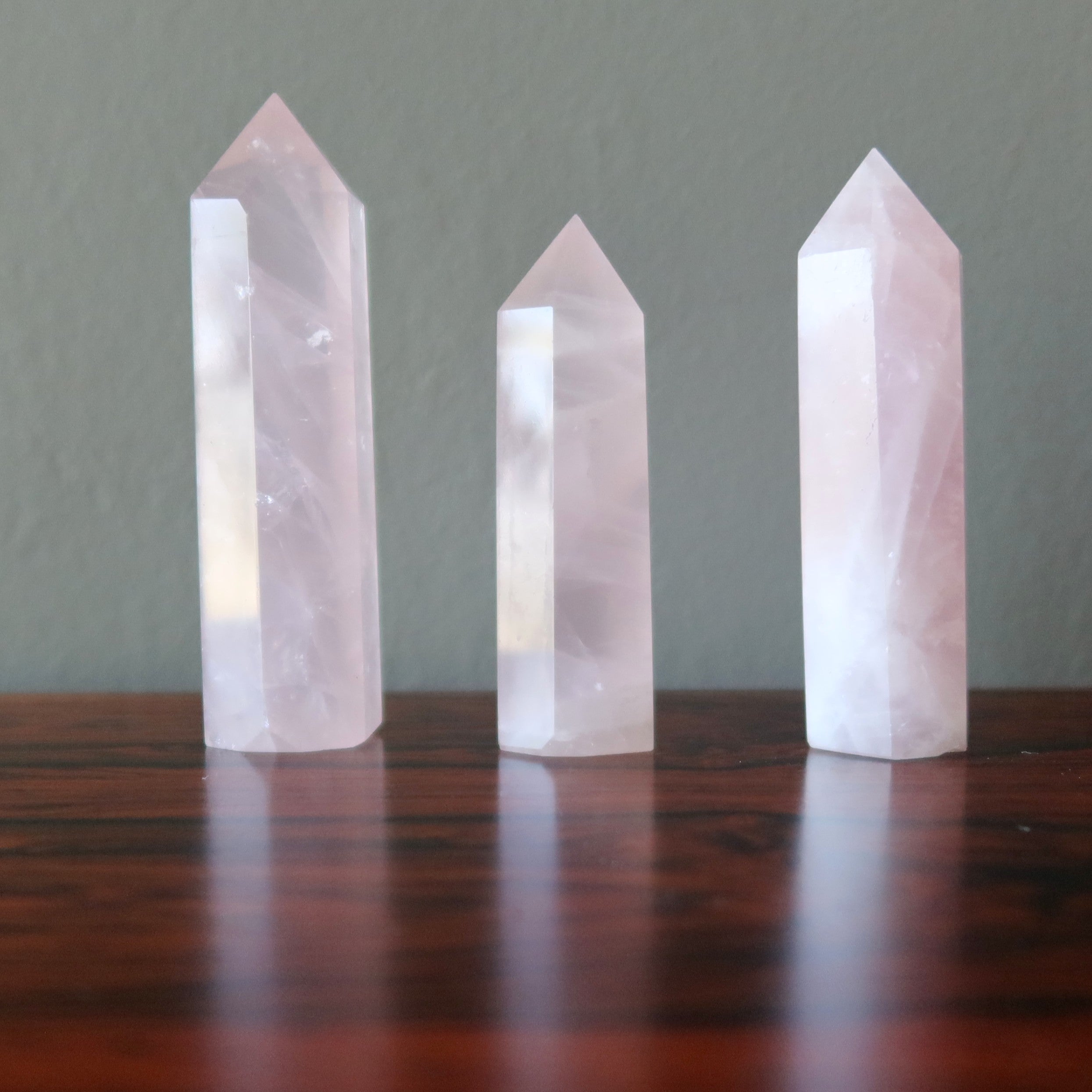 Tour baguette de quartz rose Guerrier blessé
