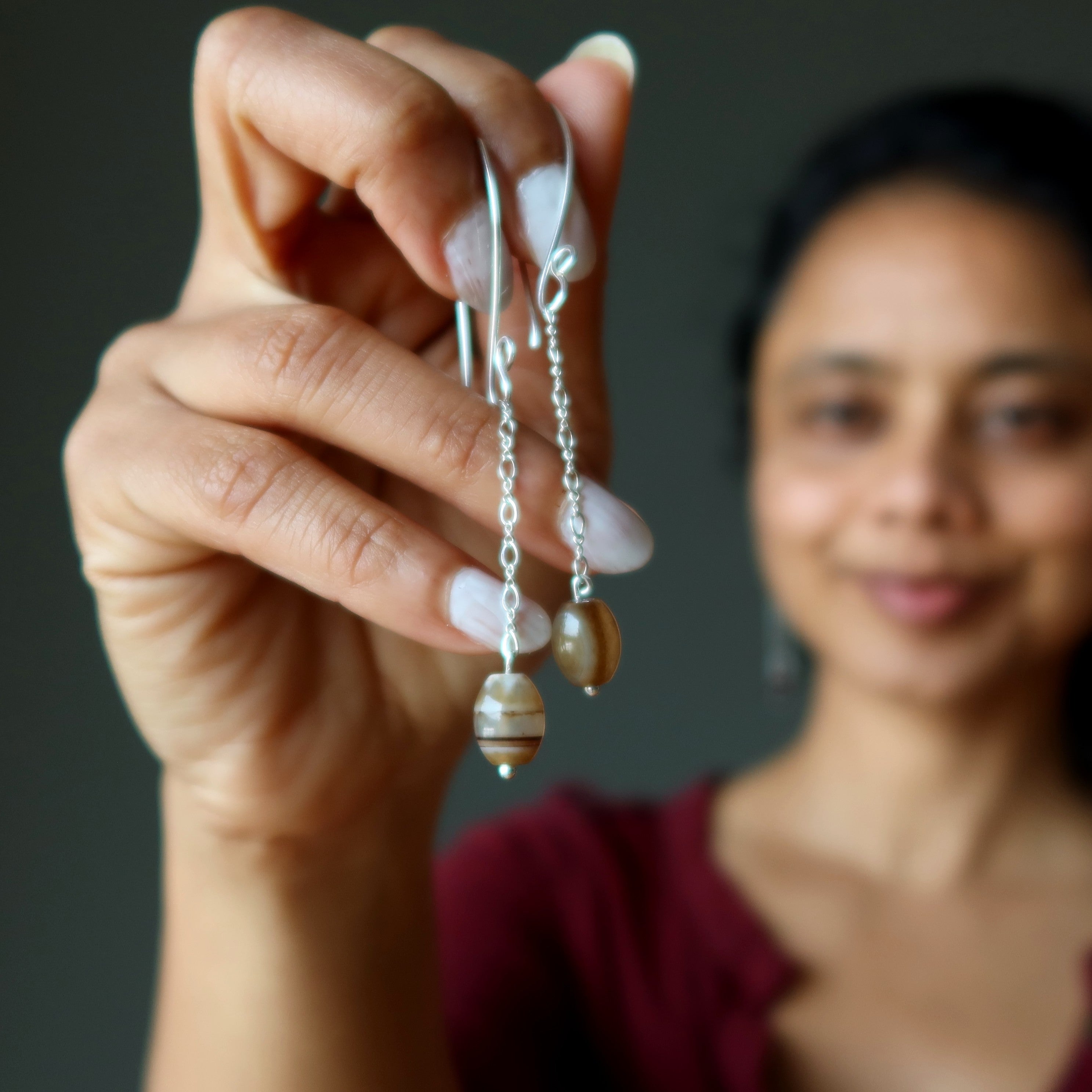 Sardonyx-Ohrringe Ihr atemberaubender Stil Lang Sterling Silber