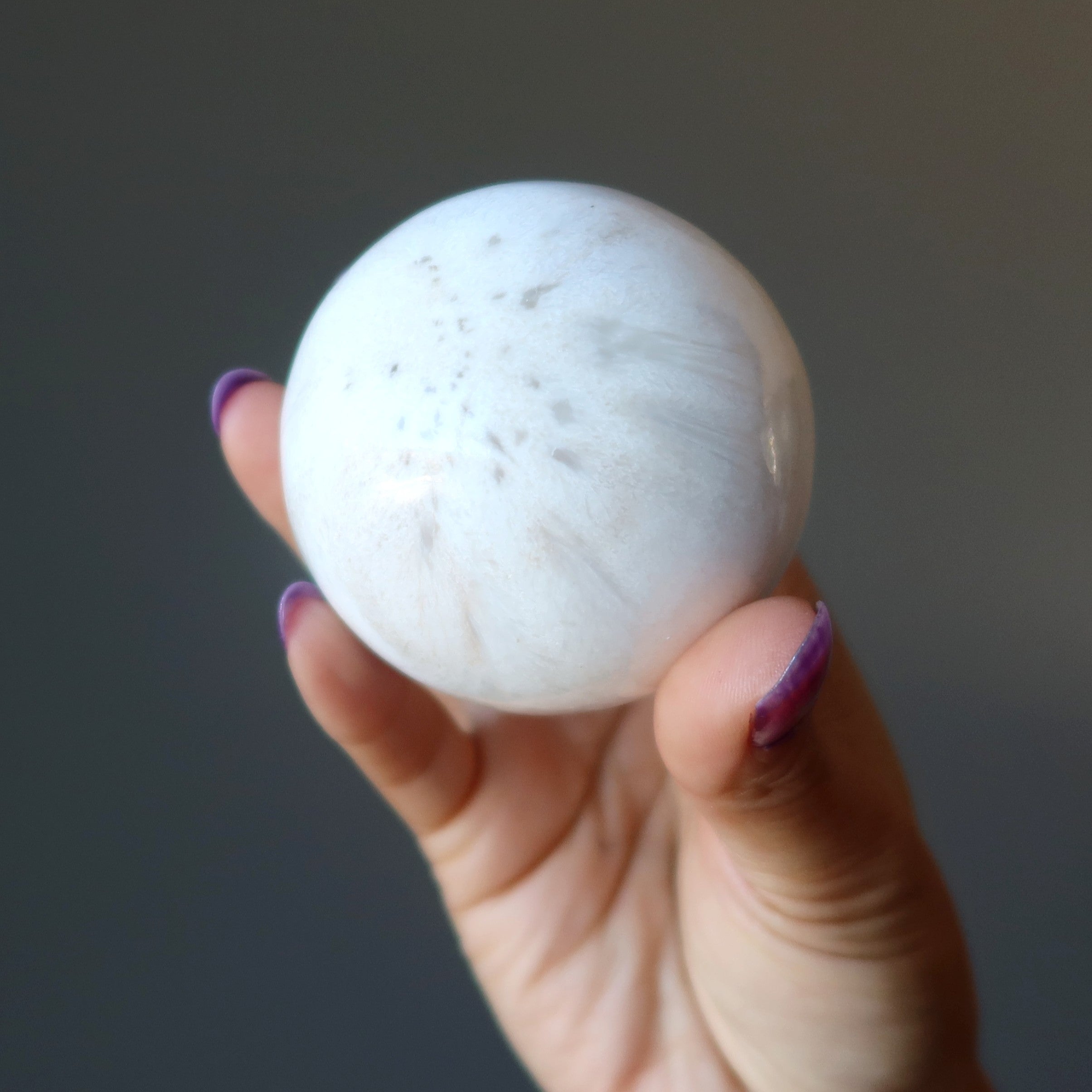Sphère de Scolécite Boule de Cristal Douce Âme Blanche