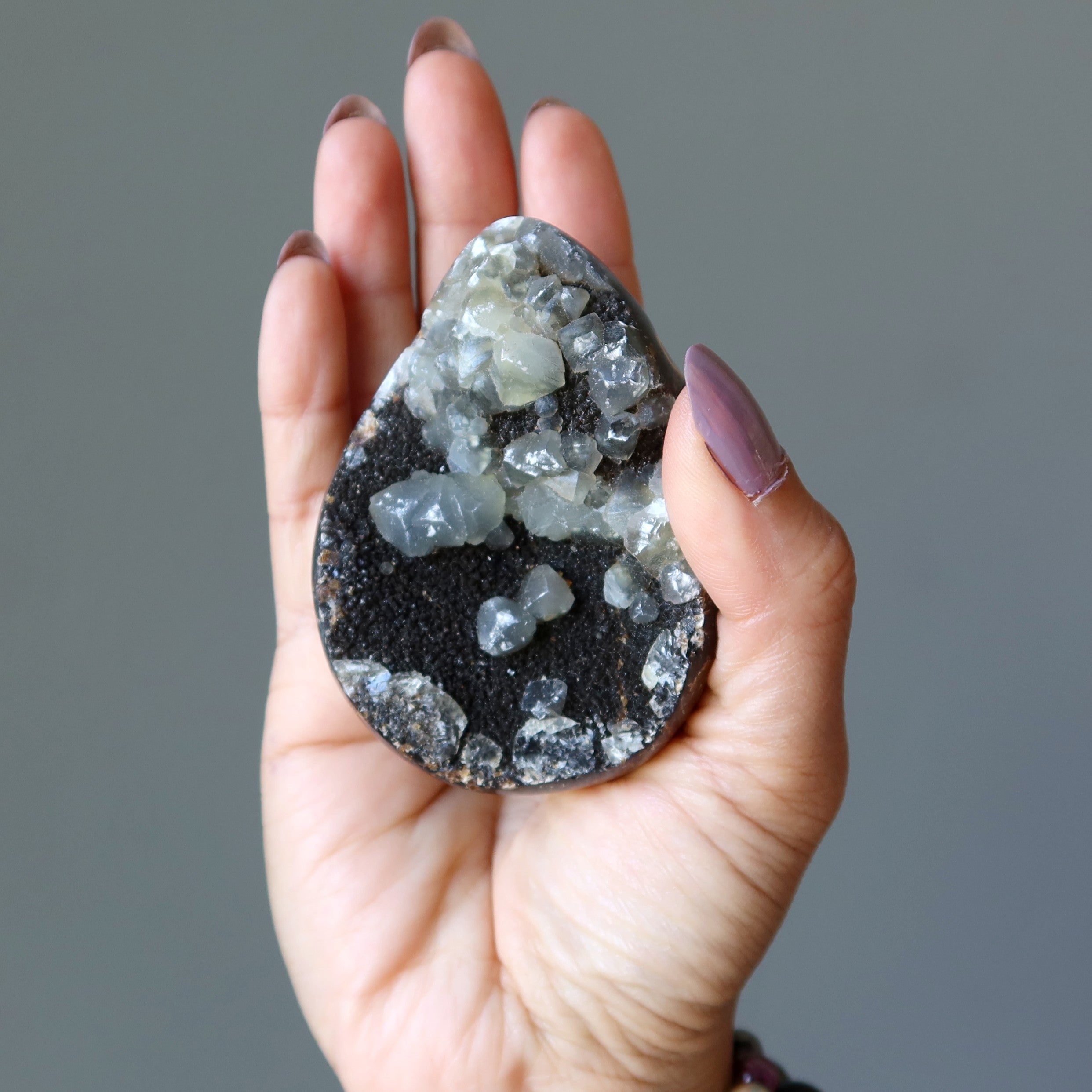 Œuf de Septaria Druzy Quartz Géode Pierres du Dragon Mighty Elements