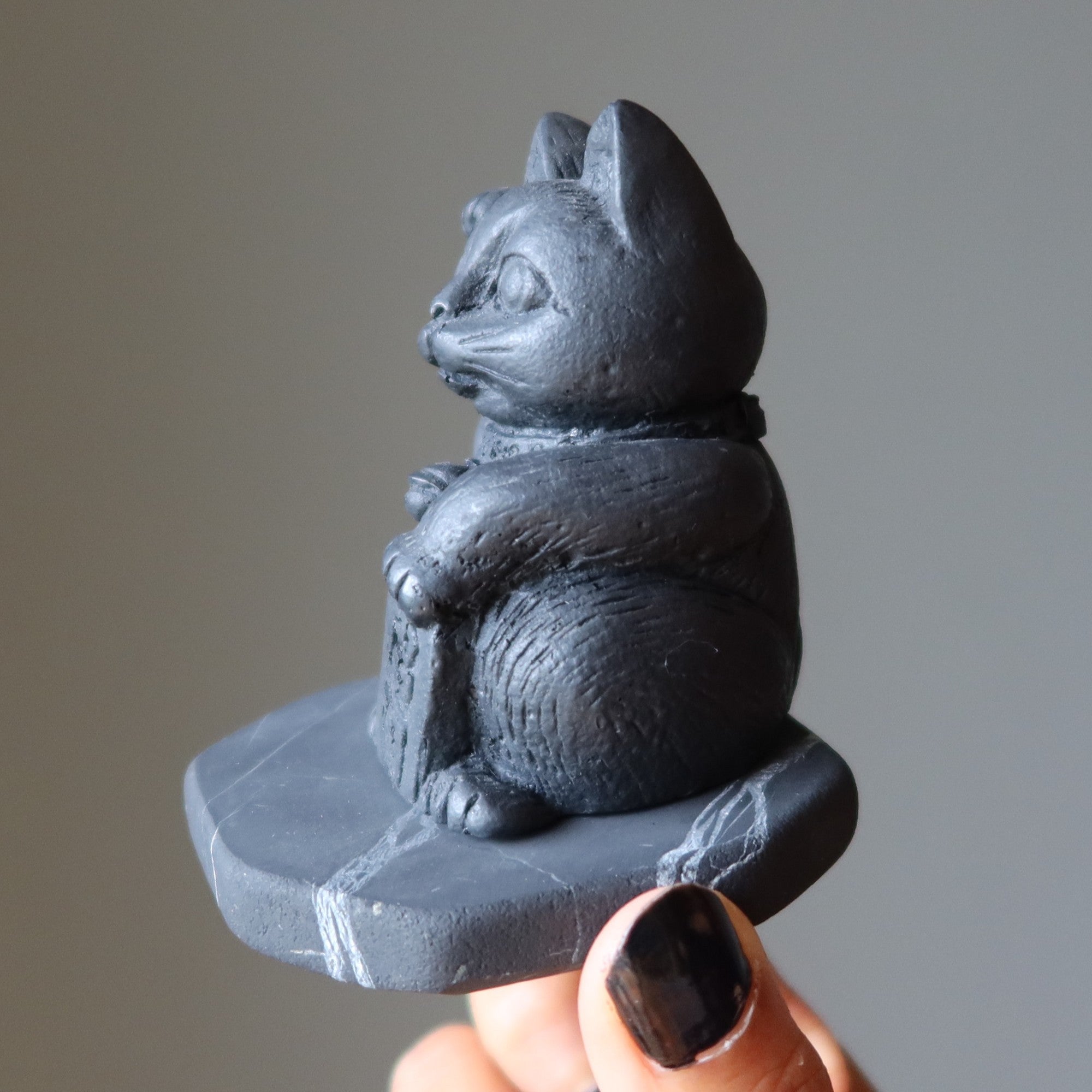 Statue Shungite Chat Neko Protection Prospérité