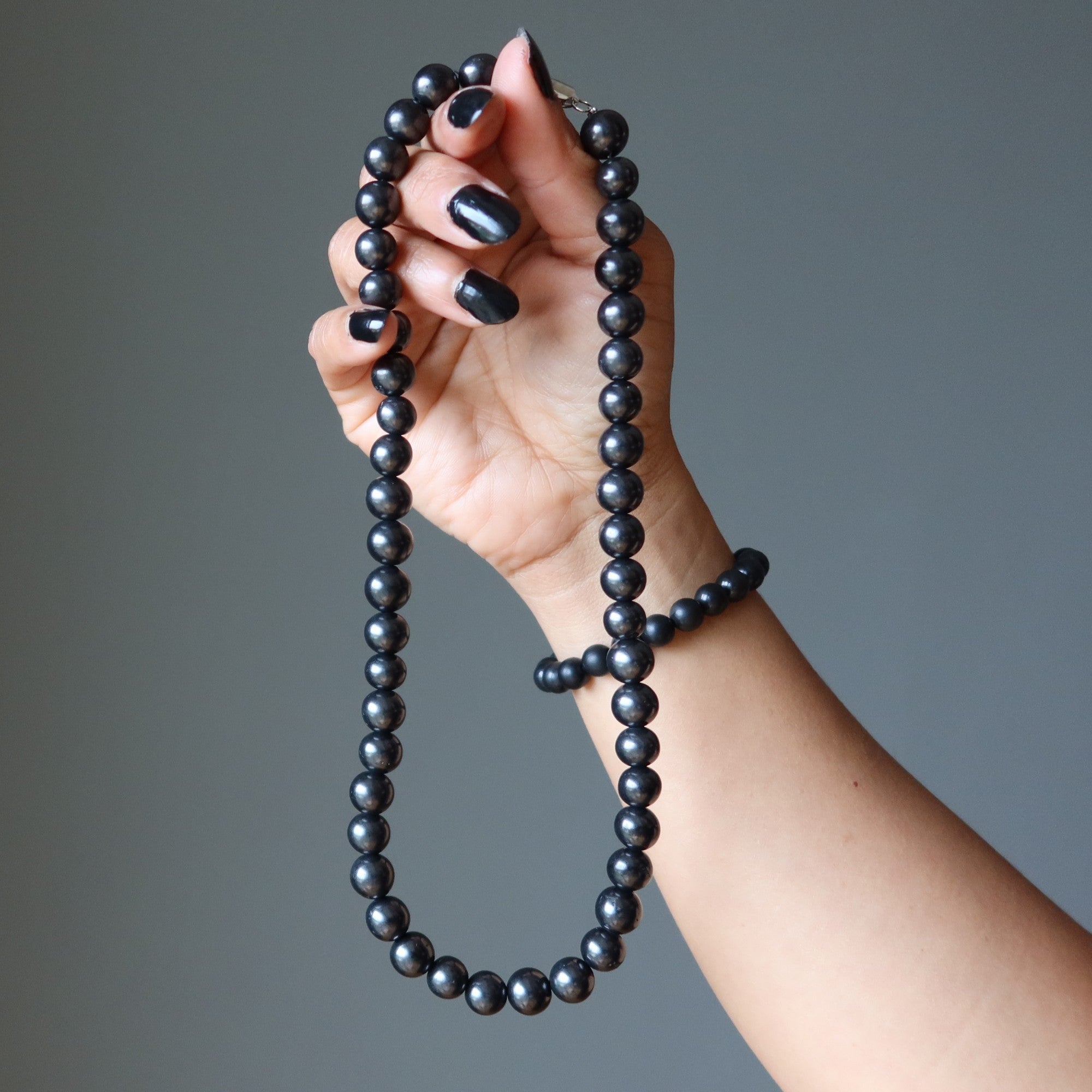 Collier en shungite - Perles de protection en pierre