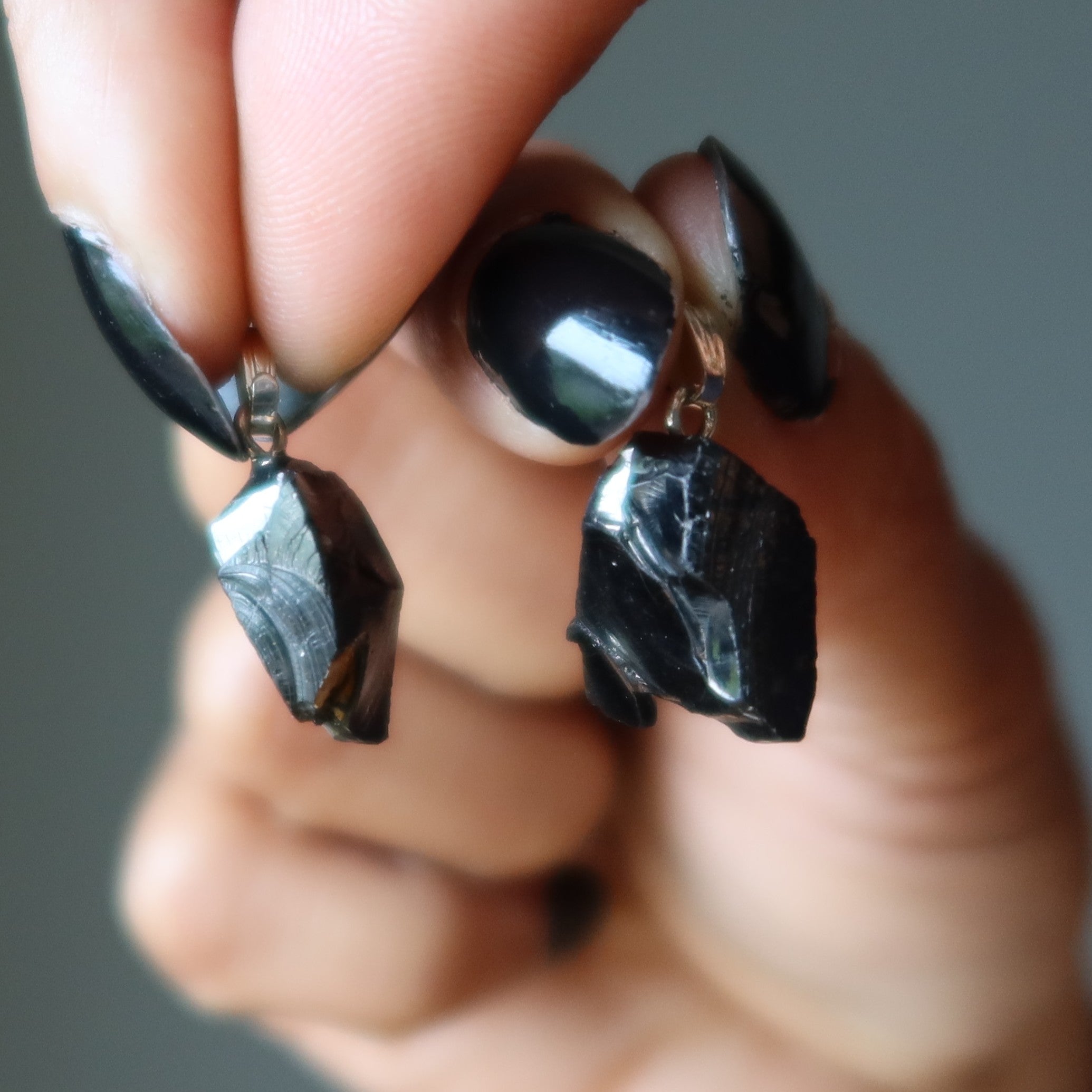 Pendentif en shungite polie «Noble Élite»