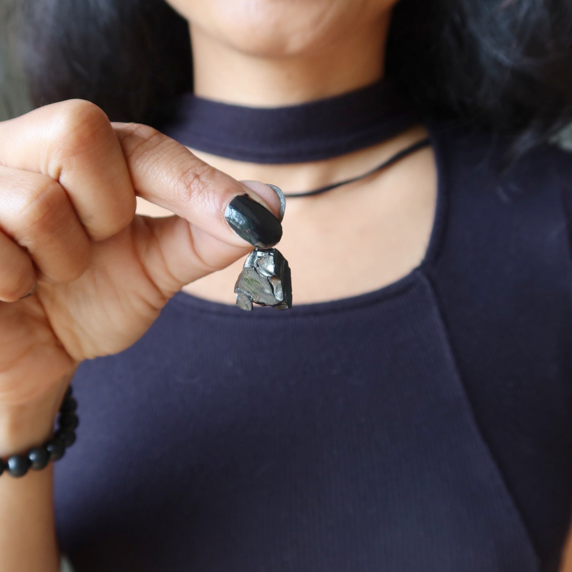 Pendentif en shungite polie «Noble Élite»
