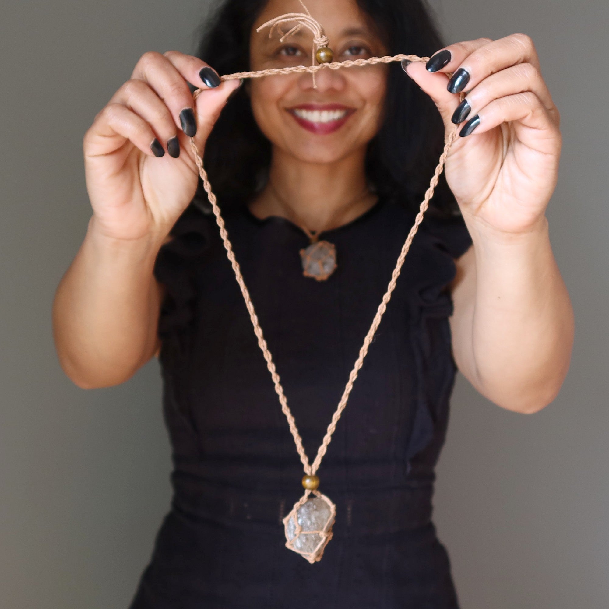 Collier Quartz Fumé Sans Négativité Macramé Marron