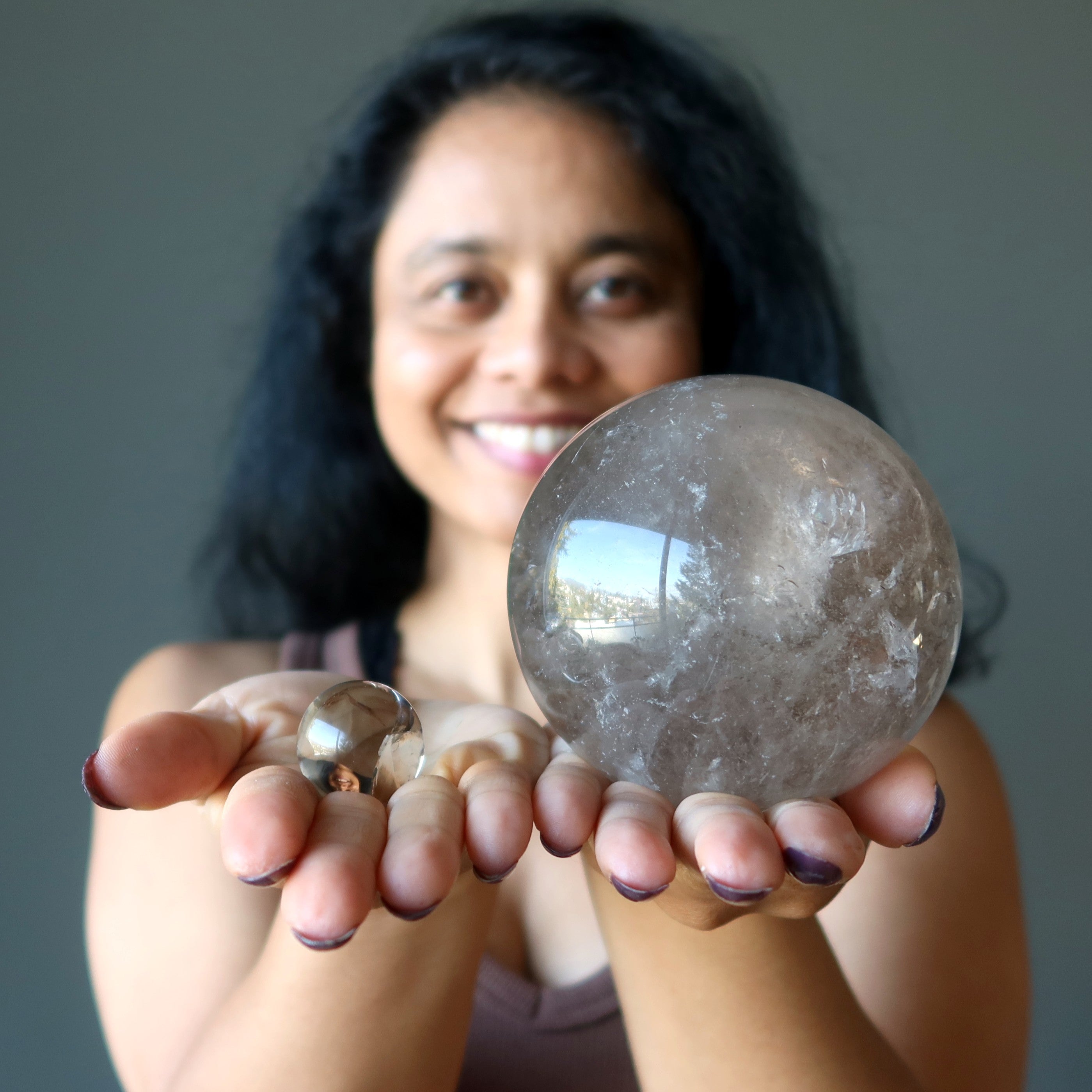 Sphère de quartz fumé Boule de cristal Dapper arc-en-ciel