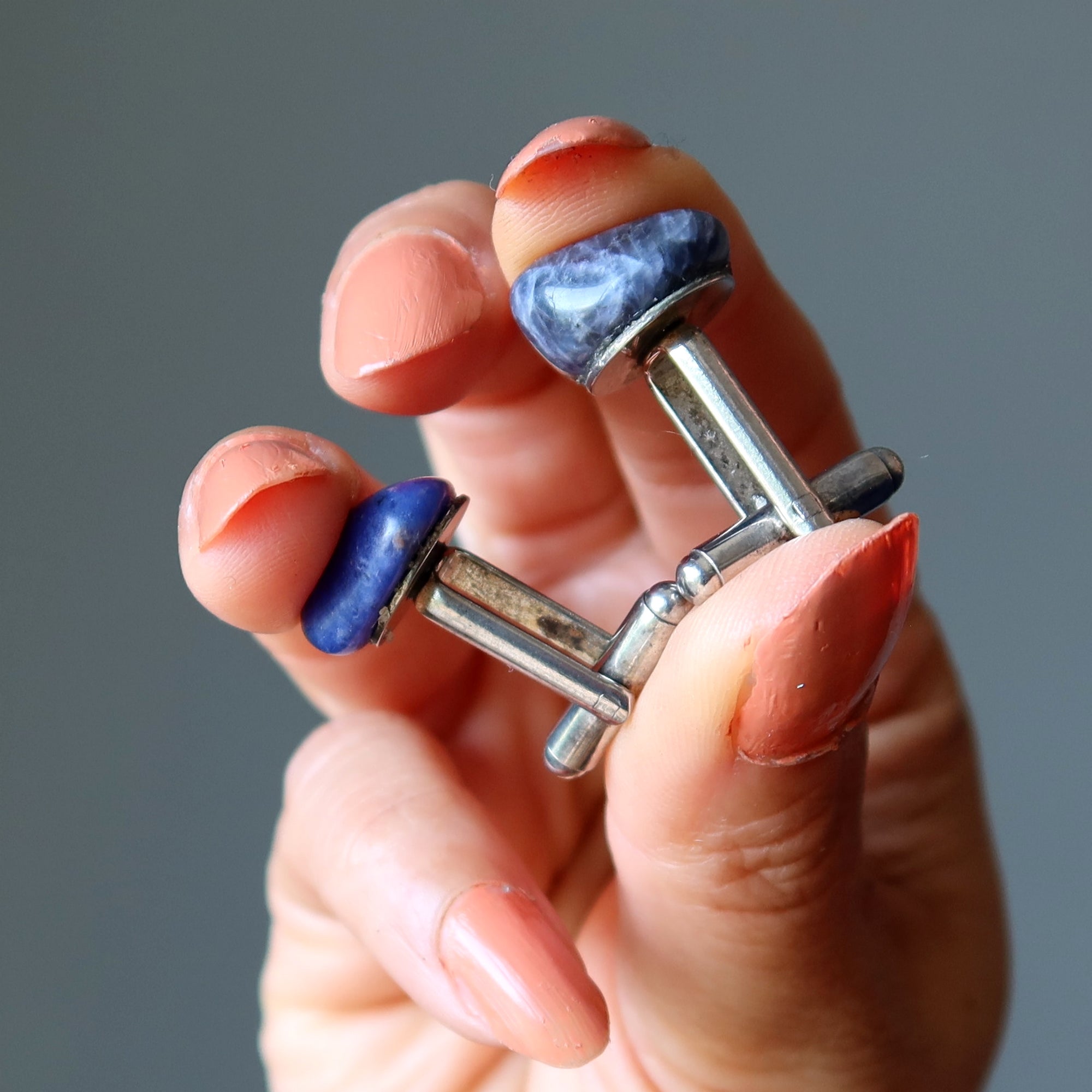 Sodalith-Manschettenknöpfe Glattes und beruhigendes blaues getrommeltes Edelstein Silber