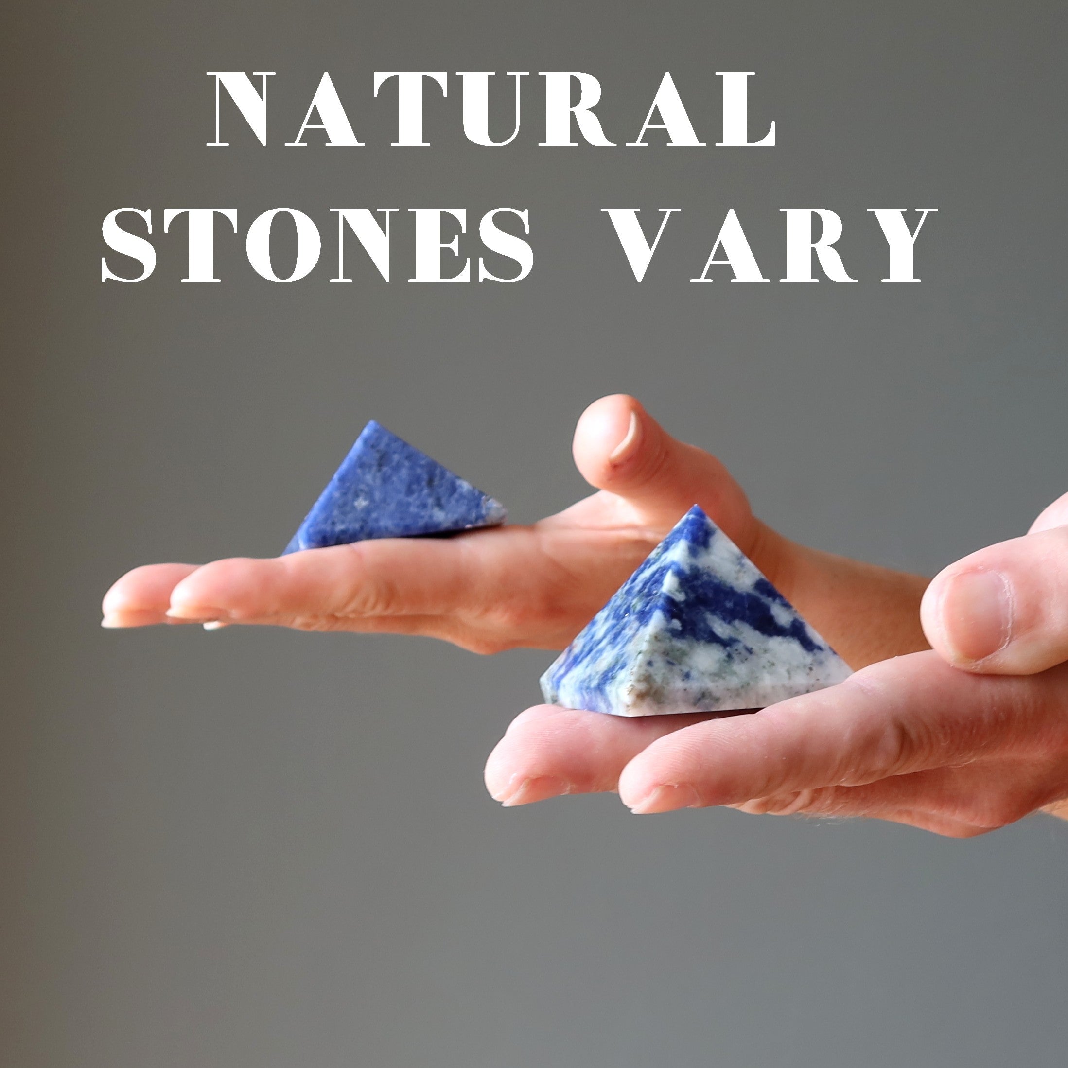 Pyramide de sodalite bleue, penseur, pierre de philosophie