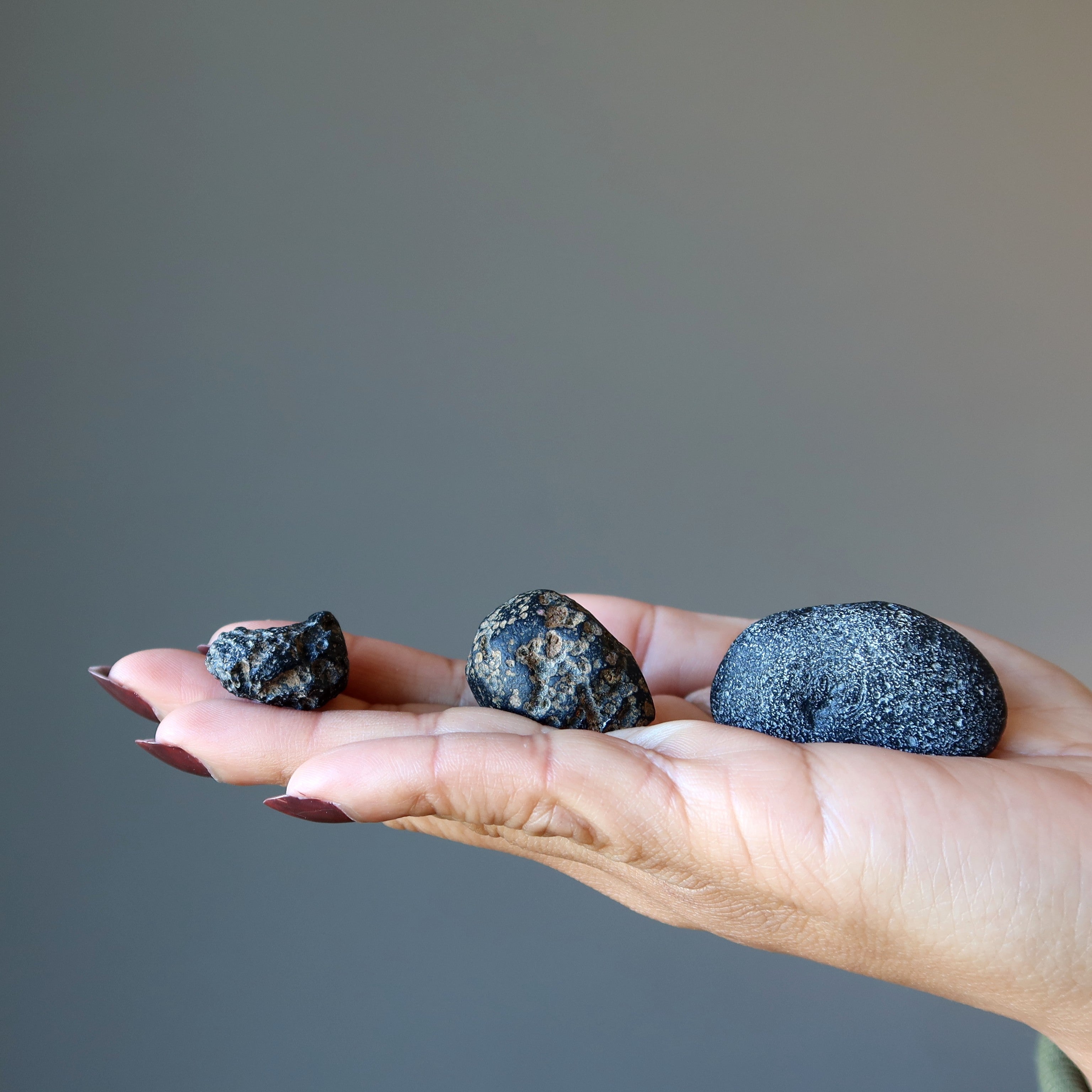 Schwarzer Tektit: Das Geheimnis des Lebens – Meteoritenedelstein